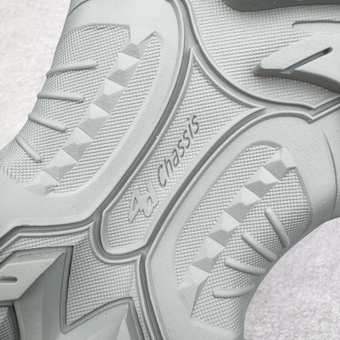 图片[20]-＃HP纯原 Salomon XT-QUEST ADV 萨洛蒙潮流越野机能户外功能鞋 纯原外贸平台特供订单 耗时半年巨作 全套原纸板楦头开发 原厂特供网布配套加持 确保原汁原味 完美呈现版型 原档数据独家私模五层组合大底 男女鞋同步官方开发至46.5 原装Ortholite轻量化鞋垫 中底布带钢印编号 原厂TPU锁扣 进口港宝加持 后跟自然饱满 还原公司包裹性 基于 SALOMON 初代 XT 鞋身造型并搭载 4D ADVANCED CHASSIS™ 大底打造而成 为这款 XT-QUEST 带来了多项足部控制与保护等功能性 如在运动过程中控制左右晃动的过程而提高稳定性、改善长途越野过程中足中到足尖的过渡、提高感知岩石的精确度以抵抗尖锐物体对脚底的伤害以及采用动态缓冲来增强穿着舒适感 从而减轻疲劳感 使 XT-QUEST 成为一双舒适且安全的户外之履 尺码：36 36.5 37.5 38 38.5 39 40 40.5 41 42 42.5 43 44 44.5 45 46.5-选品中心