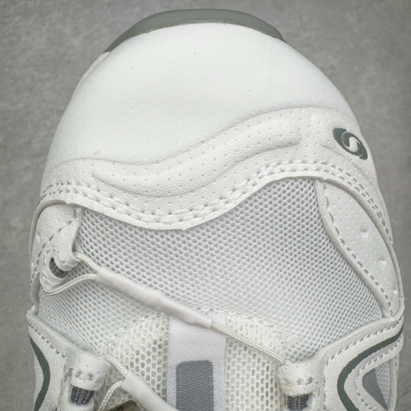 图片[15]-＃HP纯原 Salomon XT-QUEST ADV 萨洛蒙潮流越野机能户外功能鞋 纯原外贸平台特供订单 耗时半年巨作 全套原纸板楦头开发 原厂特供网布配套加持 确保原汁原味 完美呈现版型 原档数据独家私模五层组合大底 男女鞋同步官方开发至46.5 原装Ortholite轻量化鞋垫 中底布带钢印编号 原厂TPU锁扣 进口港宝加持 后跟自然饱满 还原公司包裹性 基于 SALOMON 初代 XT 鞋身造型并搭载 4D ADVANCED CHASSIS™ 大底打造而成 为这款 XT-QUEST 带来了多项足部控制与保护等功能性 如在运动过程中控制左右晃动的过程而提高稳定性、改善长途越野过程中足中到足尖的过渡、提高感知岩石的精确度以抵抗尖锐物体对脚底的伤害以及采用动态缓冲来增强穿着舒适感 从而减轻疲劳感 使 XT-QUEST 成为一双舒适且安全的户外之履 尺码：36 36.5 37.5 38 38.5 39 40 40.5 41 42 42.5 43 44 44.5 45 46.5-选品中心