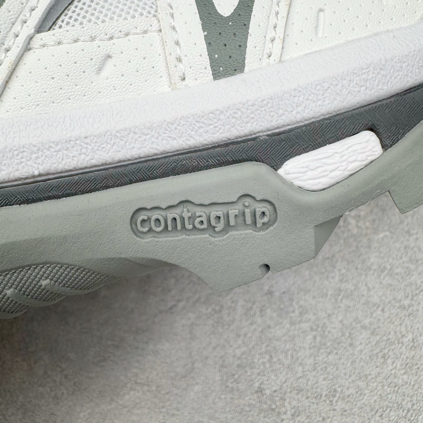 图片[19]-＃HP纯原 Salomon XT-QUEST ADV 萨洛蒙潮流越野机能户外功能鞋 纯原外贸平台特供订单 耗时半年巨作 全套原纸板楦头开发 原厂特供网布配套加持 确保原汁原味 完美呈现版型 原档数据独家私模五层组合大底 男女鞋同步官方开发至46.5 原装Ortholite轻量化鞋垫 中底布带钢印编号 原厂TPU锁扣 进口港宝加持 后跟自然饱满 还原公司包裹性 基于 SALOMON 初代 XT 鞋身造型并搭载 4D ADVANCED CHASSIS™ 大底打造而成 为这款 XT-QUEST 带来了多项足部控制与保护等功能性 如在运动过程中控制左右晃动的过程而提高稳定性、改善长途越野过程中足中到足尖的过渡、提高感知岩石的精确度以抵抗尖锐物体对脚底的伤害以及采用动态缓冲来增强穿着舒适感 从而减轻疲劳感 使 XT-QUEST 成为一双舒适且安全的户外之履 尺码：36 36.5 37.5 38 38.5 39 40 40.5 41 42 42.5 43 44 44.5 45 46.5-选品中心