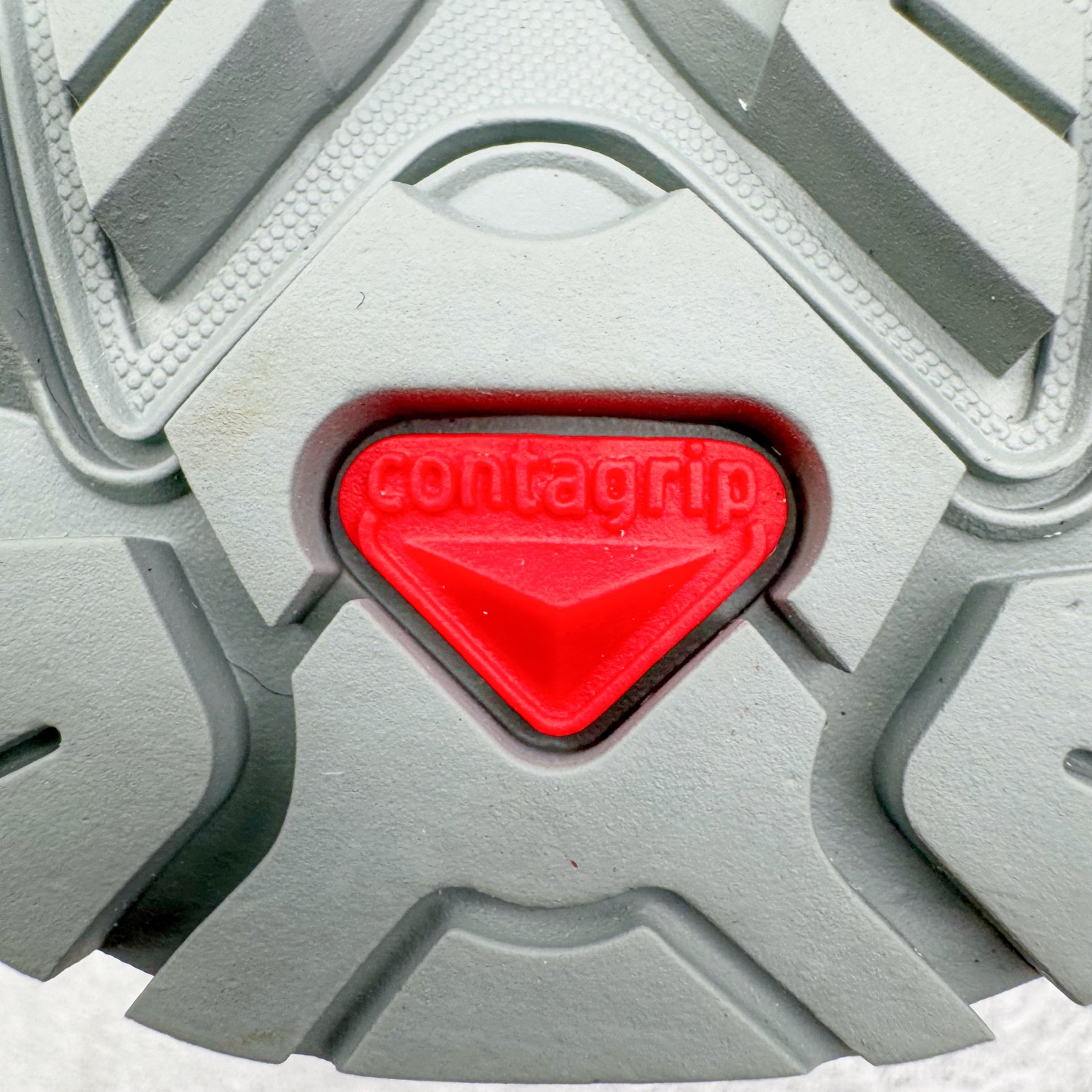 图片[21]-＃HP纯原 Salomon XT-QUEST ADV 萨洛蒙潮流越野机能户外功能鞋 纯原外贸平台特供订单 耗时半年巨作 全套原纸板楦头开发 原厂特供网布配套加持 确保原汁原味 完美呈现版型 原档数据独家私模五层组合大底 男女鞋同步官方开发至46.5 原装Ortholite轻量化鞋垫 中底布带钢印编号 原厂TPU锁扣 进口港宝加持 后跟自然饱满 还原公司包裹性 基于 SALOMON 初代 XT 鞋身造型并搭载 4D ADVANCED CHASSIS™ 大底打造而成 为这款 XT-QUEST 带来了多项足部控制与保护等功能性 如在运动过程中控制左右晃动的过程而提高稳定性、改善长途越野过程中足中到足尖的过渡、提高感知岩石的精确度以抵抗尖锐物体对脚底的伤害以及采用动态缓冲来增强穿着舒适感 从而减轻疲劳感 使 XT-QUEST 成为一双舒适且安全的户外之履 尺码：36 36.5 37.5 38 38.5 39 40 40.5 41 42 42.5 43 44 44.5 45 46.5-选品中心