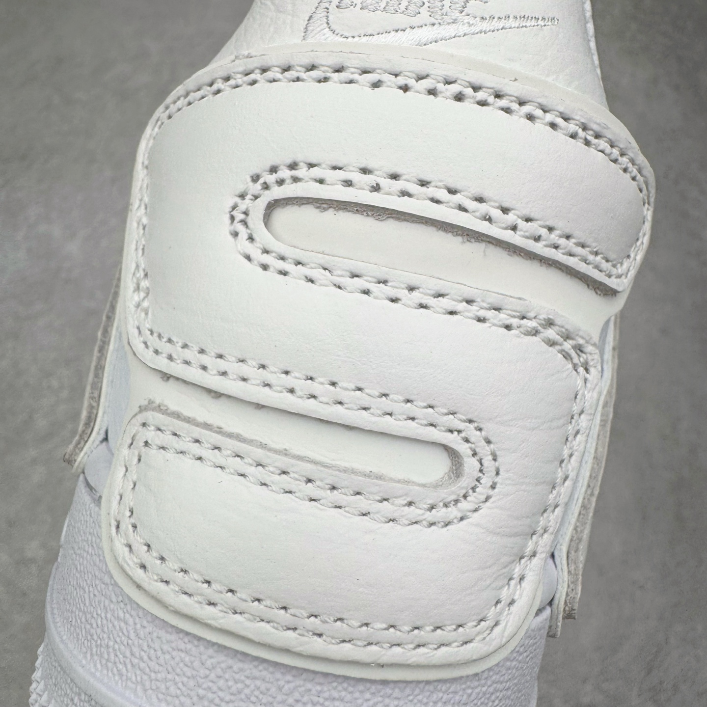 图片[15]-＃S2纯原 CPFM x NK Air Force 1 07 Low 空军一号系列低帮经典百搭休闲运动板鞋“联名放大补丁字母” FQ7069-100 近日，A$AP Bari 在其官方社交媒体上预告了 Cactus Plant Flea Market (CPFM) 和 Nike Air Force 1 Low 的全新配色。此次全新推出的紫色和苔藓绿配色，保留了原始黑白版本的标志性风格，均采用皮革鞋面、尼龙鞋舌、带有反光底衬的「AIR SUNSHINE」及同色 AF1 橡胶鞋底。尺码：39 40 40.5 41 42 42.5 43 44 44.5 45 46 47.5 48.5-选品中心