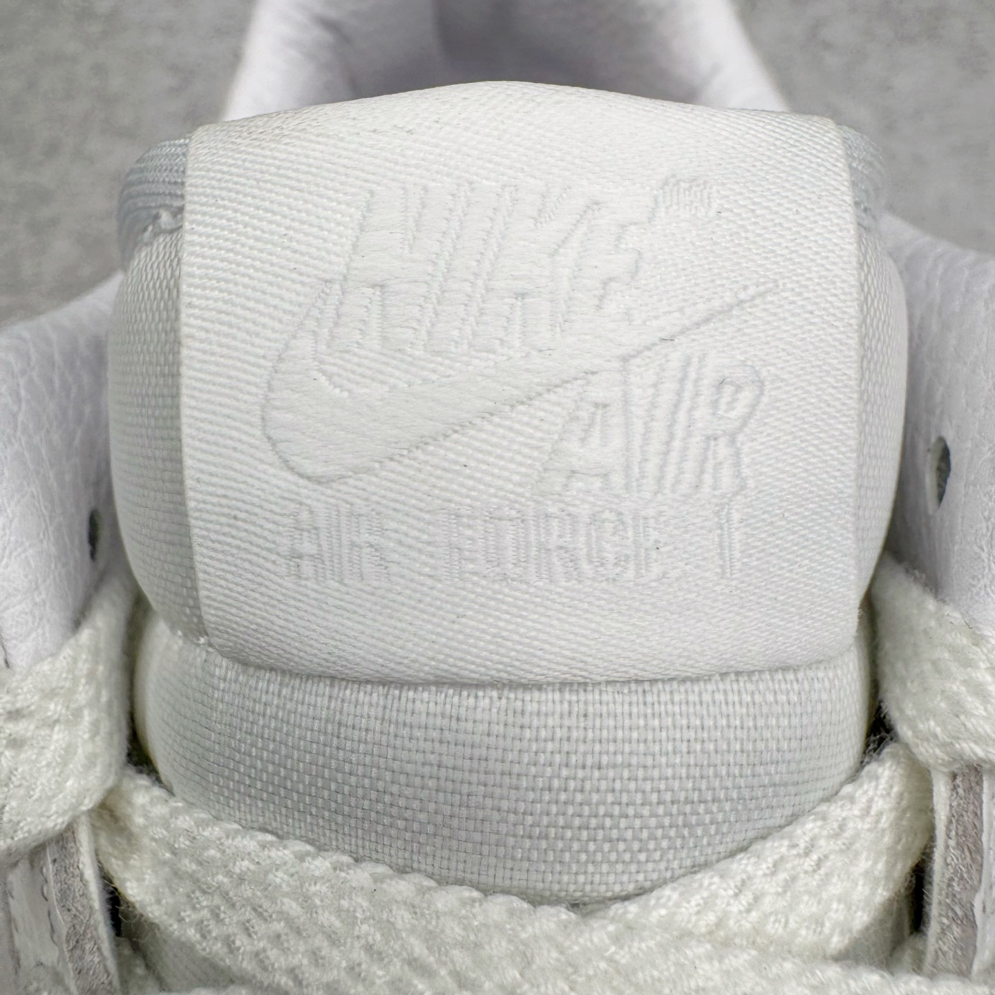 图片[16]-＃S2纯原 CPFM x NK Air Force 1 07 Low 空军一号系列低帮经典百搭休闲运动板鞋“联名放大补丁字母” FQ7069-100 近日，A$AP Bari 在其官方社交媒体上预告了 Cactus Plant Flea Market (CPFM) 和 Nike Air Force 1 Low 的全新配色。此次全新推出的紫色和苔藓绿配色，保留了原始黑白版本的标志性风格，均采用皮革鞋面、尼龙鞋舌、带有反光底衬的「AIR SUNSHINE」及同色 AF1 橡胶鞋底。尺码：39 40 40.5 41 42 42.5 43 44 44.5 45 46 47.5 48.5-选品中心