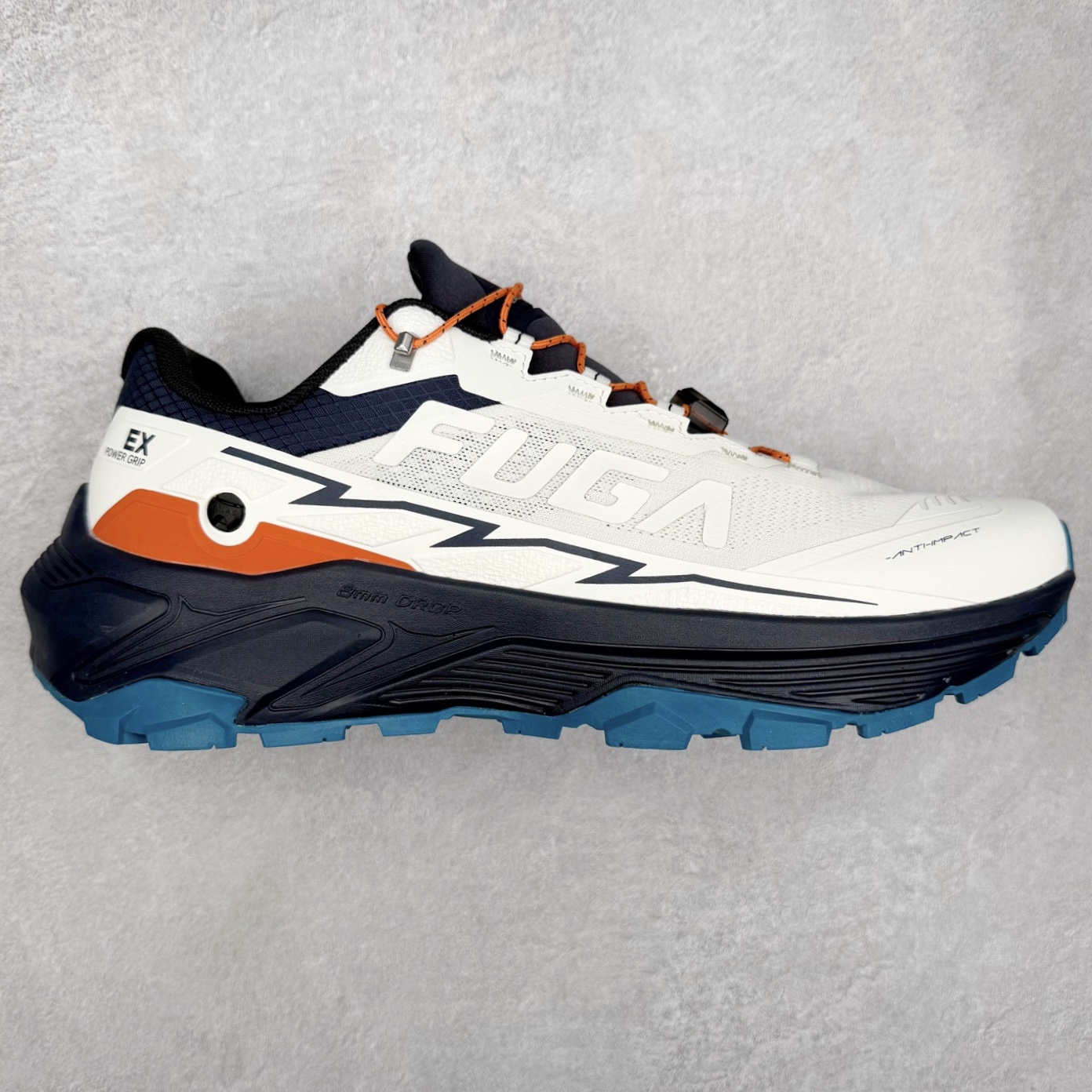 凯乐石 KAILAS FUGA EX3 BOA 25款舒适缓冲徒步 织物TPU减震防滑透气包裹性轻便低帮 超强抓地力越野跑步鞋 KAILAS凯乐石品牌是全球三大全系攀登品牌之一，于2003年创立于中国广州，致力于为有攀登梦想的户外运动员及爱好者，研发制造功能性专业装备，满足他们在极限环境下安全舒适的需求，凯乐石专注于科技面料的开发及专业功能设计，产品线覆盖登山、攀岩、徒步、越野跑山、露营、旅行等多项户外运动，通过运动员的测试反馈，不断进化迭代，产品荣获国内外大奖71座，发明专利21个，更突破性的自主研发攀登器械，打造出中国的攀登硬实力。实拍调校N版已经零色差零失真 百分百还原实物色彩所见即所得 不存在货不对板色差等低级问题 选购参考实物拍摄 不混卖不参货 只用心做好货严格选品 承诺混一赔十 尺码：36 36.5 37.5 38 38.5 39 40 40.5 41 42 42.5 43 44 44.5 45-选品中心