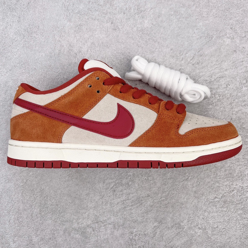 图片[5]-＃KZ神版福利 NK SB Dunk Low 毫无疑问市场中端王者 全码福利开炸 长期补货价格一步到位 毫无疑问市场中端王者 实力大厂出品 新配色陆续开发 利润个位数只为口碑 全套原纸板楦头开发 确保原汁原味 完美呈现DUNK版型 一比一鞋头弧度高度鞋身弧度 此版本只针对中端市场 皮料材质有所更替 其他数据细节工艺流程均保持一致 绝不口嗨 细节品控鞋型随意对比 独家私模官方第六代原厂航空铝磨具打磨大底 鞋头坡度极致还原 无解鞋型 原盒原配 圈内天花板工艺 原厂玻璃冲刀 超高清洁度 全鞋零毛边皮料切割 原厂中底布点胶 中底布拉帮走线遵循公司 尺码：36 36.5 37.5 38 38.5 39 40 40.5 41 42 42.5 43 44 44.5 45 46 47.5-选品中心