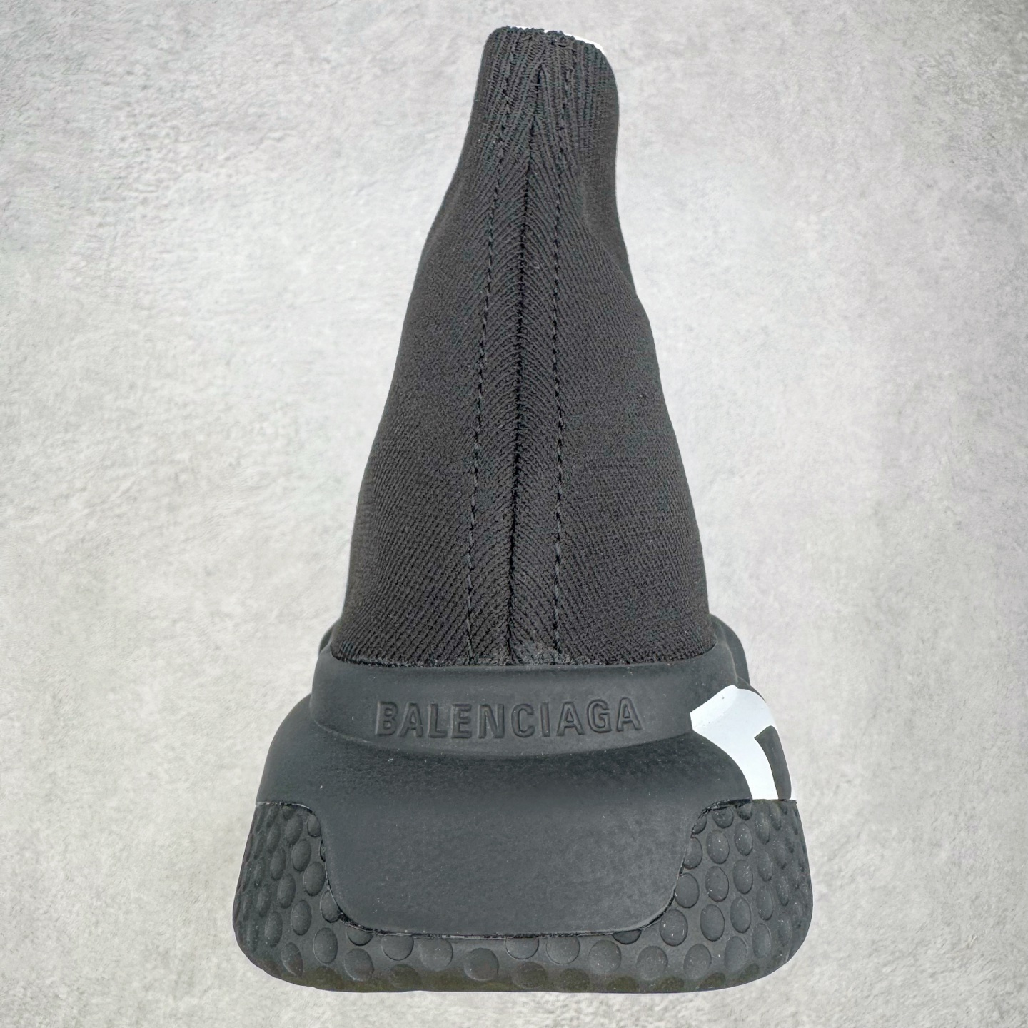 图片[8]-＃VG零售版 Balenciaga Speed stretch-knit Mid sneakers 巴黎世家中帮束脚针织袜子球鞋 原鞋开发唯一正确版本 正确印刷 百分百不掉字 一次成型MD大底 原盒原配防尘袋 全套原纸板楦头开发 最原汁原味的灵魂版型 全鞋荧光划线卡点 胶水把控整洁度追求极致完美 每一双都是工艺品 多重QC质检 超越公司货的品控标准 实实在在的免检产品 原盒原配 正确字体电绣 粗细、位置、大小正确 侧边TPU 透气孔匹配意产原版 正确气垫分离大底 TPU软底 原版一致大底LOGO 立体感十足 尺码：35 36 37 38 39 40 41 42 43 44 45 46-选品中心