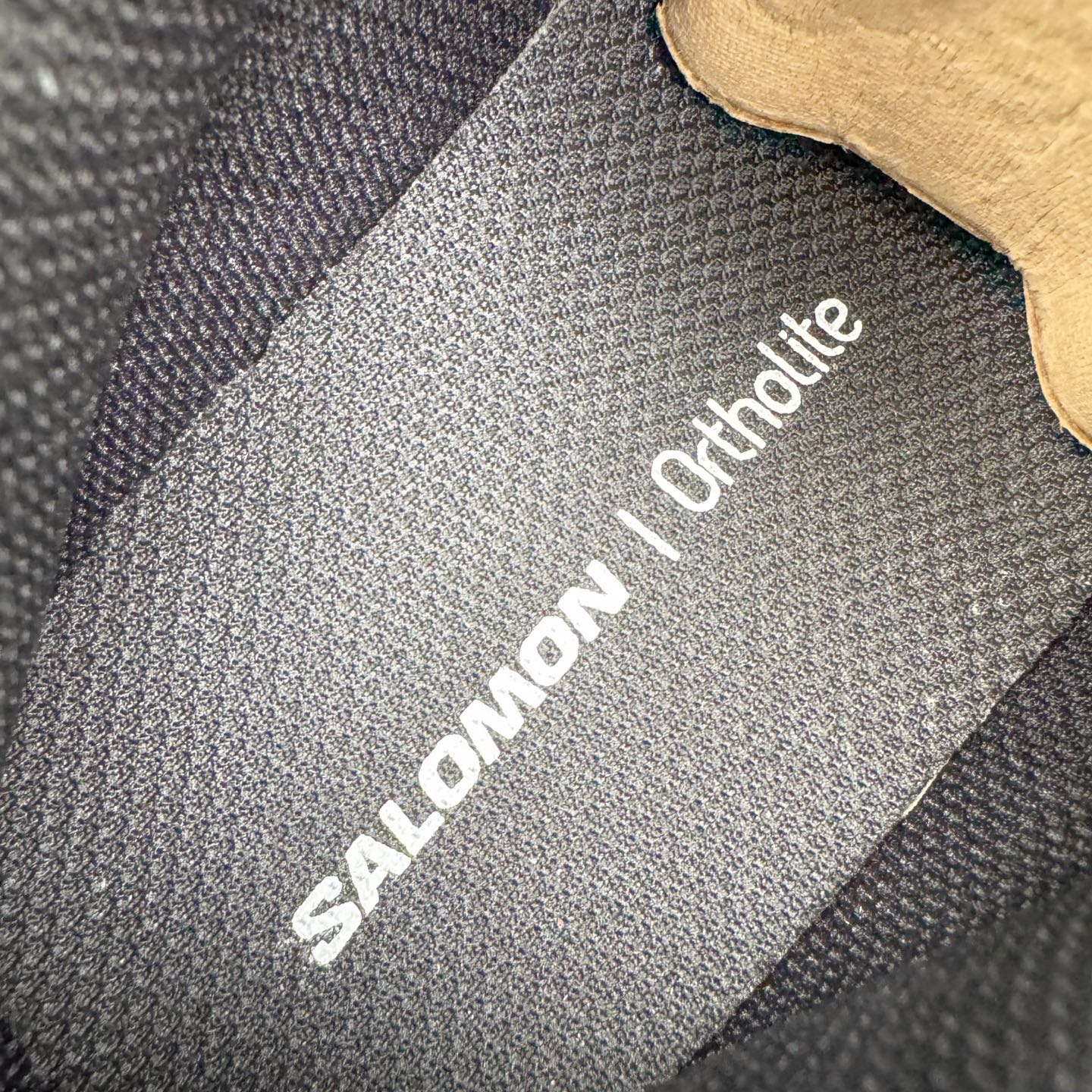 图片[11]-＃GX/绿X SALOMON XA Pro 3D ADV 萨洛蒙潮流越野机能户外功能鞋 纯原外贸平台特供订单 耗时半年巨作 全套原纸板楦头开发 原厂特供网布配套加持 确保原汁原味 完美呈现版型 原档数据独家私模五层组合大底 男女鞋同步官方开发至46.5 原装Ortholite轻量化鞋垫 中底布带钢印编号 原厂TPU锁扣 进口港宝加持 后跟自然饱满 还原公司包裹性 鞋面采用SENSIFT贴合技术 全方位贴合包裹脚型 鞋跟部鞋底牵引设计 提供强大的抓地性能 更适应野外崎岖不平的道路 其3D ADVANCED CHASSIS底盘 材料轻量大化 钉齿设计更具稳定性 防护性 鞋底易磨损区运用CONTAGRIP高耐磨材料 应对城市硬质路面长距离跑考验 尺码：36 36.5 37.5 38 38.5 39 40 40.5 41 42 42.5 43 44 44.5 45 46 46.5-选品中心