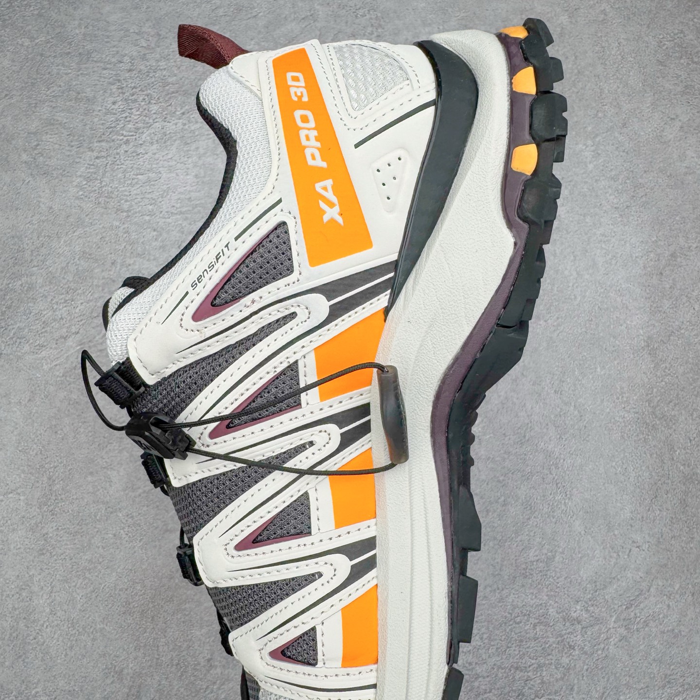 图片[7]-＃GX/绿X SALOMON XA Pro 3D ADV 萨洛蒙潮流越野机能户外功能鞋 纯原外贸平台特供订单 耗时半年巨作 全套原纸板楦头开发 原厂特供网布配套加持 确保原汁原味 完美呈现版型 原档数据独家私模五层组合大底 男女鞋同步官方开发至46.5 原装Ortholite轻量化鞋垫 中底布带钢印编号 原厂TPU锁扣 进口港宝加持 后跟自然饱满 还原公司包裹性 鞋面采用SENSIFT贴合技术 全方位贴合包裹脚型 鞋跟部鞋底牵引设计 提供强大的抓地性能 更适应野外崎岖不平的道路 其3D ADVANCED CHASSIS底盘 材料轻量大化 钉齿设计更具稳定性 防护性 鞋底易磨损区运用CONTAGRIP高耐磨材料 应对城市硬质路面长距离跑考验 尺码：36 36.5 37.5 38 38.5 39 40 40.5 41 42 42.5 43 44 44.5 45 46 46.5-选品中心