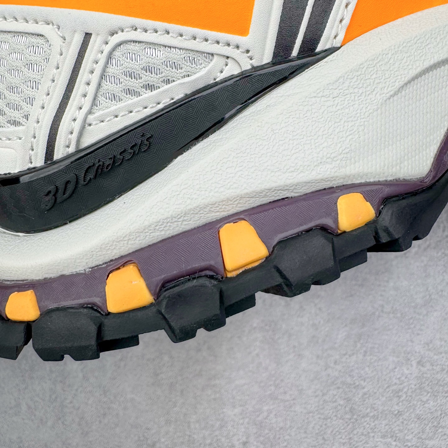 图片[18]-＃GX/绿X SALOMON XA Pro 3D ADV 萨洛蒙潮流越野机能户外功能鞋 纯原外贸平台特供订单 耗时半年巨作 全套原纸板楦头开发 原厂特供网布配套加持 确保原汁原味 完美呈现版型 原档数据独家私模五层组合大底 男女鞋同步官方开发至46.5 原装Ortholite轻量化鞋垫 中底布带钢印编号 原厂TPU锁扣 进口港宝加持 后跟自然饱满 还原公司包裹性 鞋面采用SENSIFT贴合技术 全方位贴合包裹脚型 鞋跟部鞋底牵引设计 提供强大的抓地性能 更适应野外崎岖不平的道路 其3D ADVANCED CHASSIS底盘 材料轻量大化 钉齿设计更具稳定性 防护性 鞋底易磨损区运用CONTAGRIP高耐磨材料 应对城市硬质路面长距离跑考验 尺码：36 36.5 37.5 38 38.5 39 40 40.5 41 42 42.5 43 44 44.5 45 46 46.5-选品中心