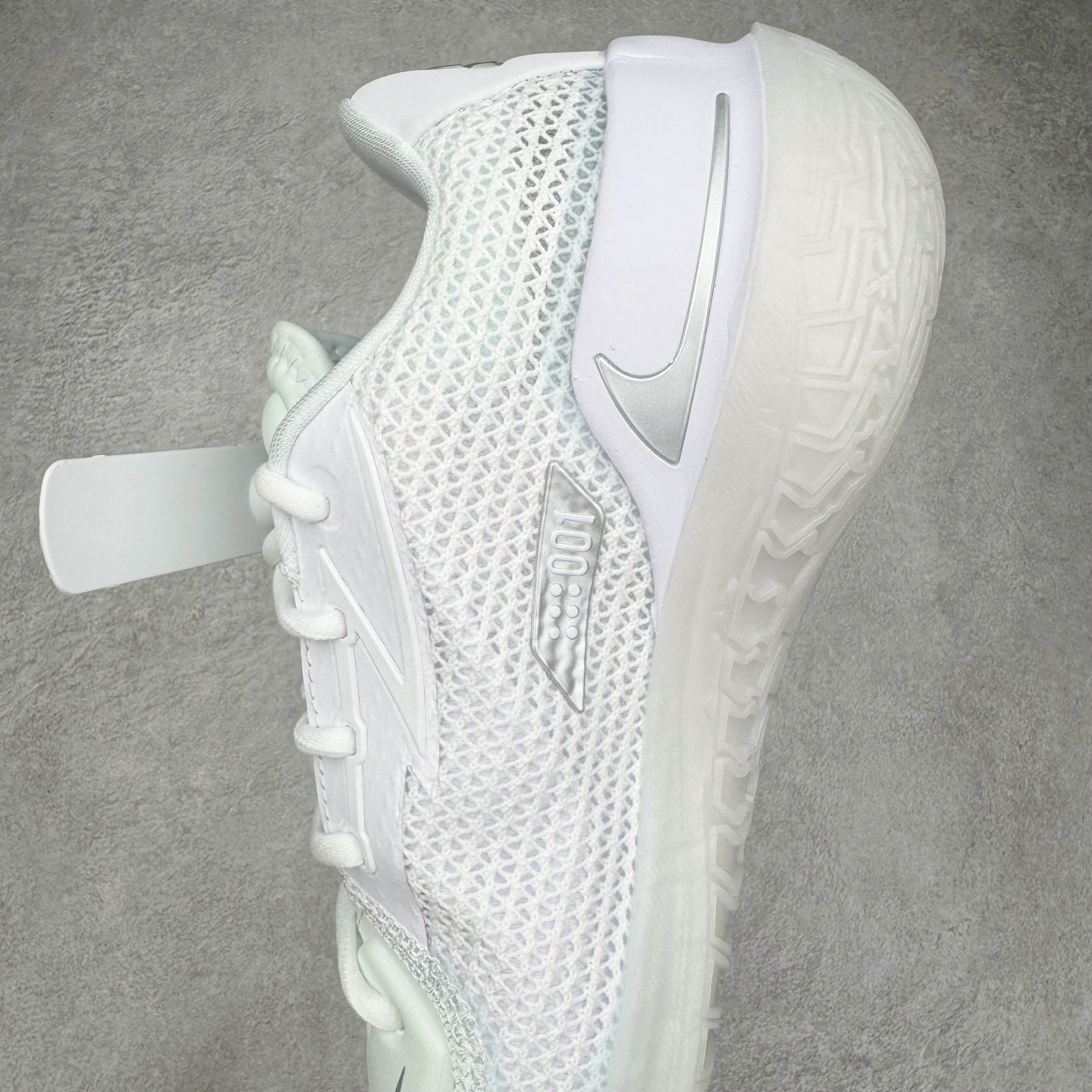 图片[7]-＃灭世纯原 NK ZOOM GT CUT 1 低帮实战篮球鞋 CZ0176-102 历时三月调试 完美版型独家呈现 独家革新四层加厚复合鞋面 鞋面强度及支撑性能秒杀市场尝鲜纯原 独家内置高韧性TPU抗扭片 尝鲜纯原无抗扭片 原厂ZOOM 配套工艺气垫 澎湃脚感上脚可鉴 区分市场假气垫 低气压气垫 大底正确拼接式SWOOSH图案 区分市场一体式贴膜 原厂REACT中底发泡模具 前掌纹路极其立体 防滑性能优异 实战出真知 历经多位圈内大神实战测试 尺码：39 40 40.5 41 42 42.5 43 44 44.5 45 46-选品中心