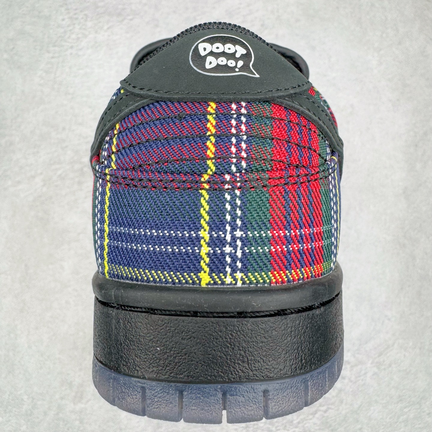 图片[8]-＃纯原 Nardwuar x NK SB Dunk Low 联名苏格兰纹红蓝 II1493-600 独家原厂航空铝磨具打磨大底 鞋头坡度极致还原 原盒原配 圈内天花板工艺 原厂冲刀 超高清洁度 全鞋零毛边皮料切割 全套原楦原模倾力打造完美版型 采用原厂百宏鞋带以及原厂百宏织唛舌标 内标可供原厂几率过验 原厂中底布黄色点胶 原厂中底布拉帮走线遵循公司‼️尺码：36 36.5 37.5 38 38.5 39 40 40.5 41 42 42.5 43 44 44.5 45 46 47.5-选品中心