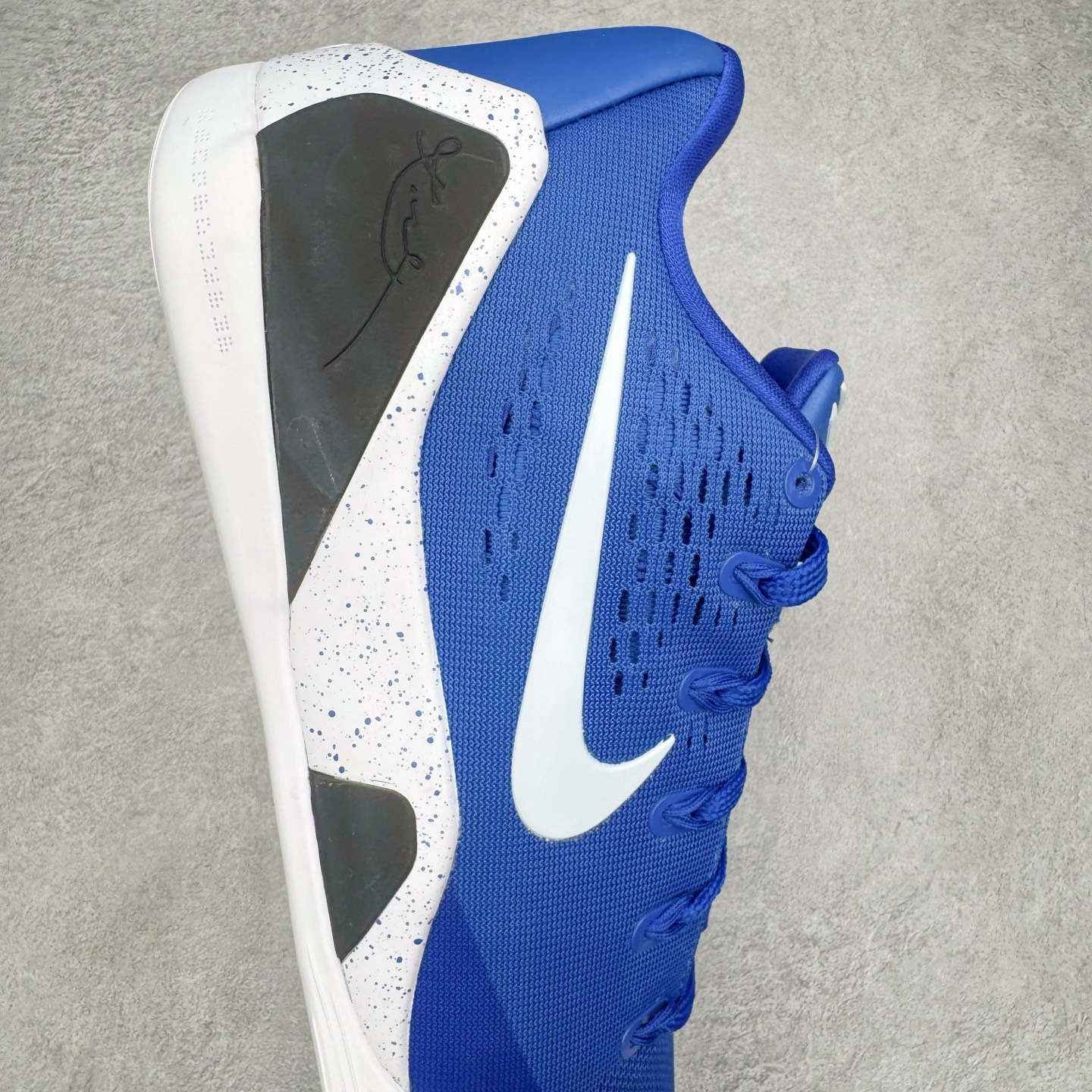 图片[6]-＃S2纯原 Nike Kobe 9 Low Protro 科比九代舒适减震防滑低帮篮球鞋 蓝色 IH1401-400 React科技鞋垫加持 实战配置直接拉满 原楦纸板开发 鞋身流线型、后跟塑形 区分土肥圆 原厂针织鞋面一针一线匹配原版 全身鞋材卡料色独家定制 唯一万针立体刺绣SWOOSH 真实底模最大48.5 实战利器 专供海外市场 尺码：40 40.5 41 42 42.5 43 44 44.5 45 46 47.5 48.5 （脚宽、脚胖 建议买大半码）-选品中心