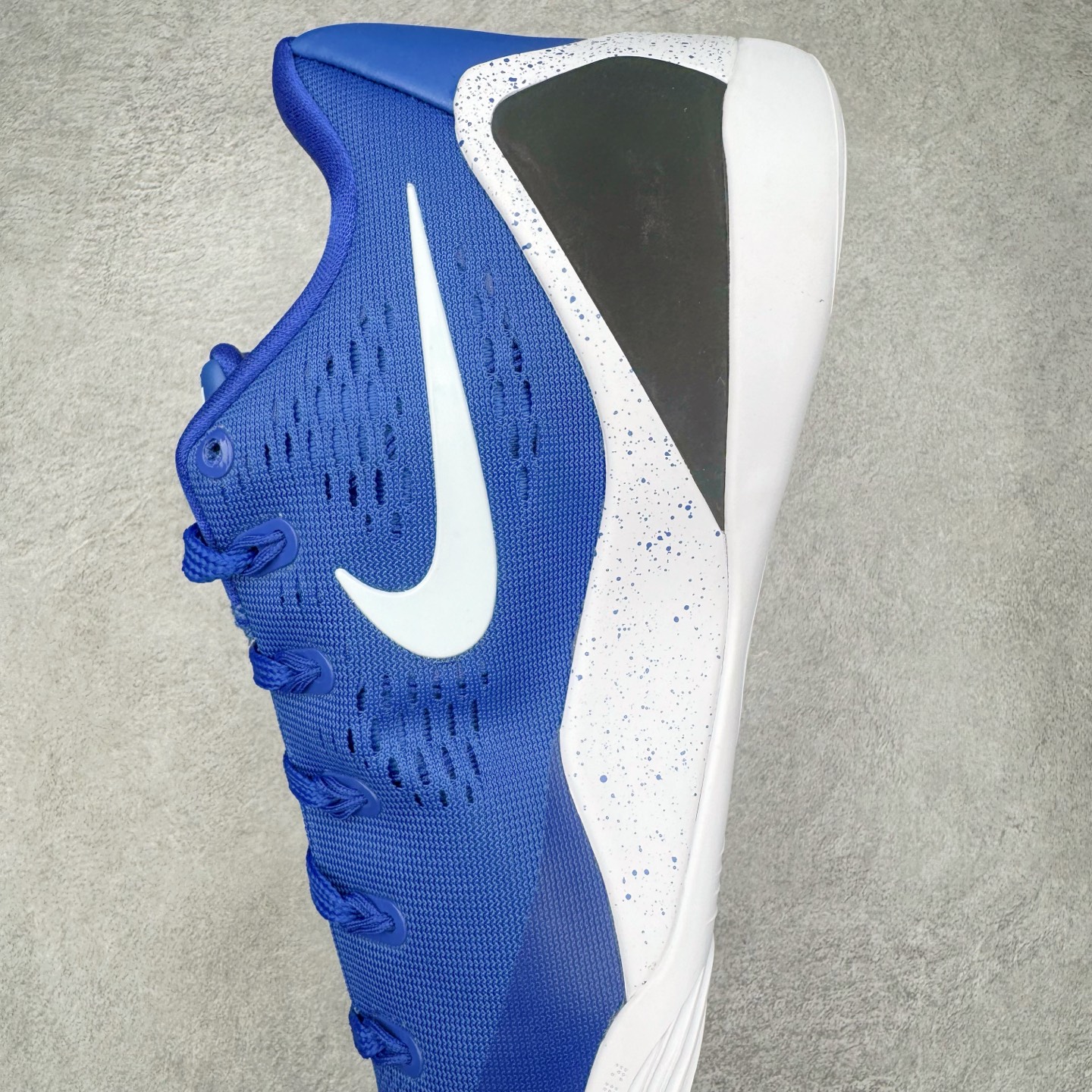 图片[7]-＃S2纯原 Nike Kobe 9 Low Protro 科比九代舒适减震防滑低帮篮球鞋 蓝色 IH1401-400 React科技鞋垫加持 实战配置直接拉满 原楦纸板开发 鞋身流线型、后跟塑形 区分土肥圆 原厂针织鞋面一针一线匹配原版 全身鞋材卡料色独家定制 唯一万针立体刺绣SWOOSH 真实底模最大48.5 实战利器 专供海外市场 尺码：40 40.5 41 42 42.5 43 44 44.5 45 46 47.5 48.5 （脚宽、脚胖 建议买大半码）-选品中心