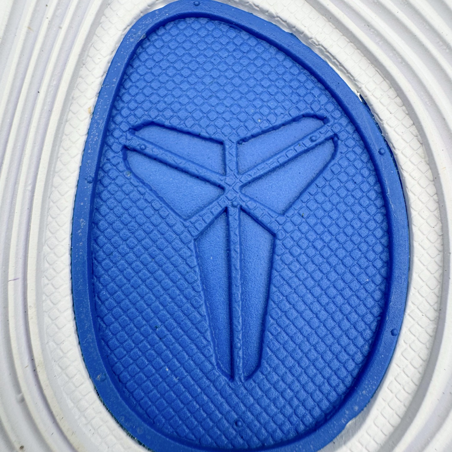 图片[20]-＃S2纯原 Nike Kobe 9 Low Protro 科比九代舒适减震防滑低帮篮球鞋 蓝色 IH1401-400 React科技鞋垫加持 实战配置直接拉满 原楦纸板开发 鞋身流线型、后跟塑形 区分土肥圆 原厂针织鞋面一针一线匹配原版 全身鞋材卡料色独家定制 唯一万针立体刺绣SWOOSH 真实底模最大48.5 实战利器 专供海外市场 尺码：40 40.5 41 42 42.5 43 44 44.5 45 46 47.5 48.5 （脚宽、脚胖 建议买大半码）-选品中心