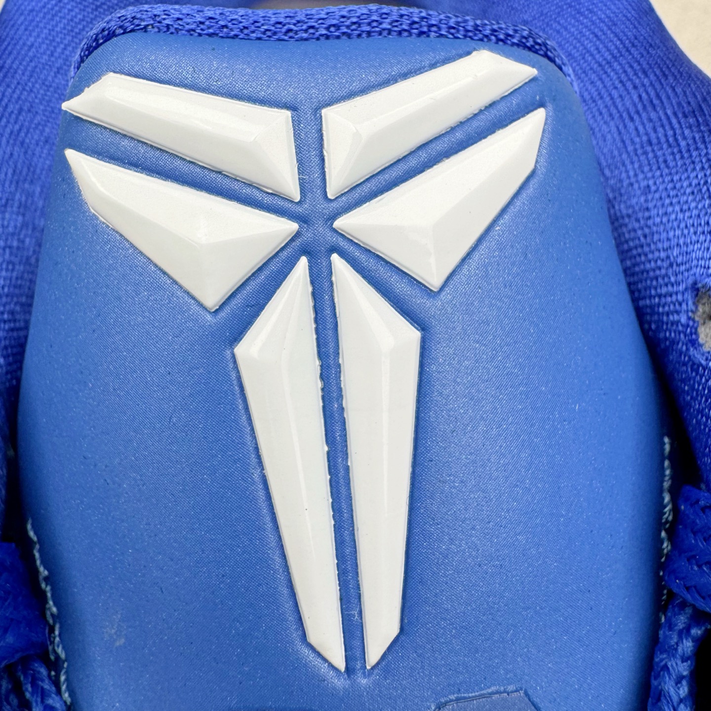 图片[12]-＃S2纯原 Nike Kobe 9 Low Protro 科比九代舒适减震防滑低帮篮球鞋 蓝色 IH1401-400 React科技鞋垫加持 实战配置直接拉满 原楦纸板开发 鞋身流线型、后跟塑形 区分土肥圆 原厂针织鞋面一针一线匹配原版 全身鞋材卡料色独家定制 唯一万针立体刺绣SWOOSH 真实底模最大48.5 实战利器 专供海外市场 尺码：40 40.5 41 42 42.5 43 44 44.5 45 46 47.5 48.5 （脚宽、脚胖 建议买大半码）-选品中心