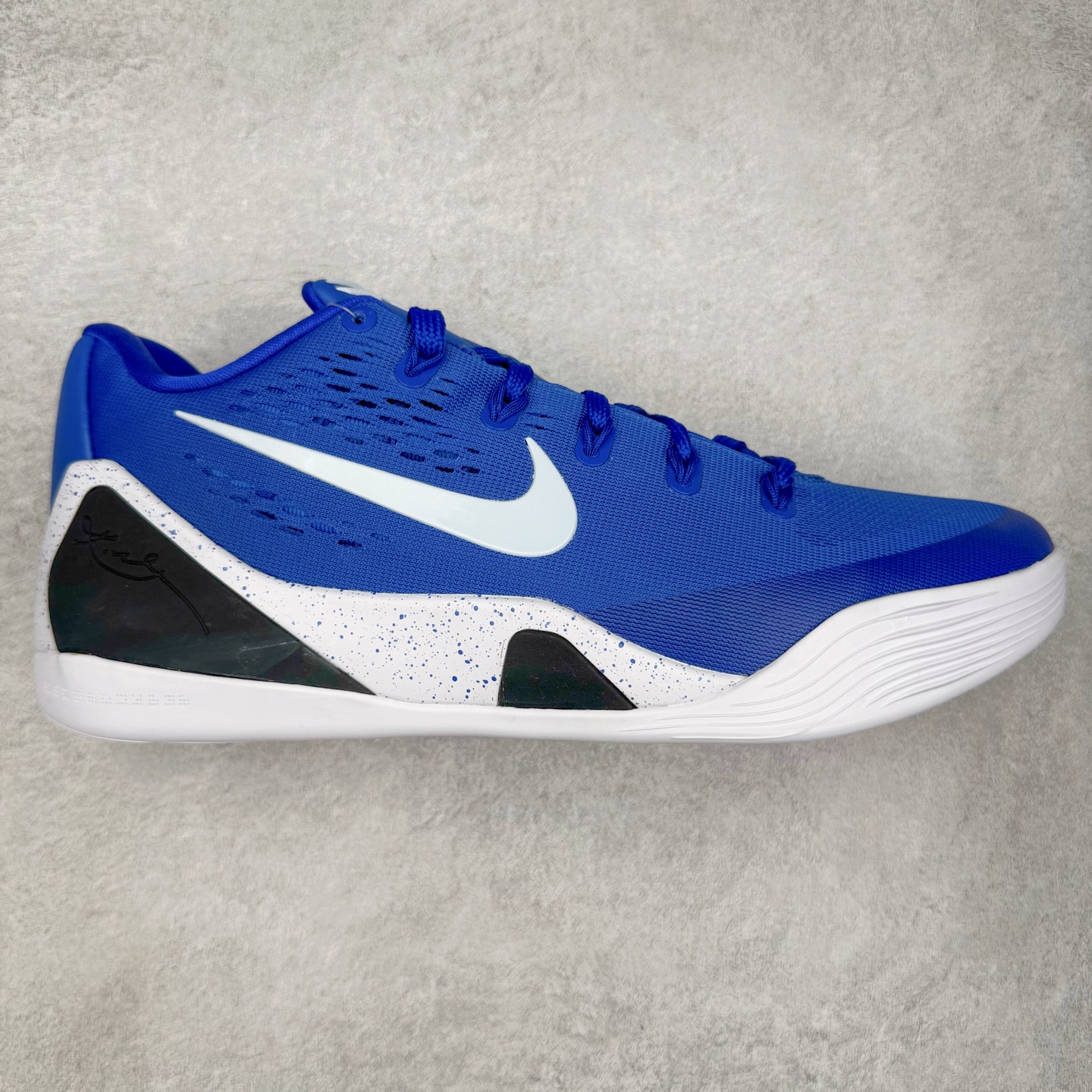 ＃S2纯原 Nike Kobe 9 Low Protro 科比九代舒适减震防滑低帮篮球鞋 蓝色 IH1401-400 React科技鞋垫加持 实战配置直接拉满 原楦纸板开发 鞋身流线型、后跟塑形 区分土肥圆 原厂针织鞋面一针一线匹配原版 全身鞋材卡料色独家定制 唯一万针立体刺绣SWOOSH 真实底模最大48.5 实战利器 专供海外市场 尺码：40 40.5 41 42 42.5 43 44 44.5 45 46 47.5 48.5 （脚宽、脚胖 建议买大半码）-选品中心