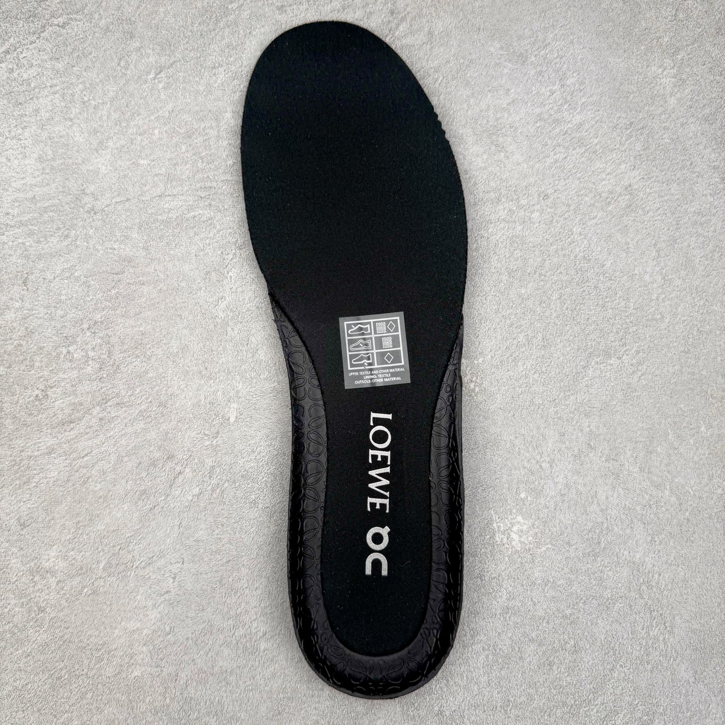 图片[13]-＃M纯原 LOEWE x On Cloudtilt 2.0 昂跑罗意威联名 圆头系带生活休闲鞋 此运动品牌 开创于2010年 缓震着陆、强效回弹、轻柔质感的设计构思始终是ON研制关键 与此同时基于“为全球提供革新性的跑步感受”信念 陆续推出了多款跑鞋及其以专业运动人体跑步工程学为设计关键的功能性跑步服饰设备 让跑者不费力气地畅快畅跑 尺码：36 36.5 37.5 38 38.5 39 40 40.5 41 42 42.5 43 44 44.5 45 46-选品中心