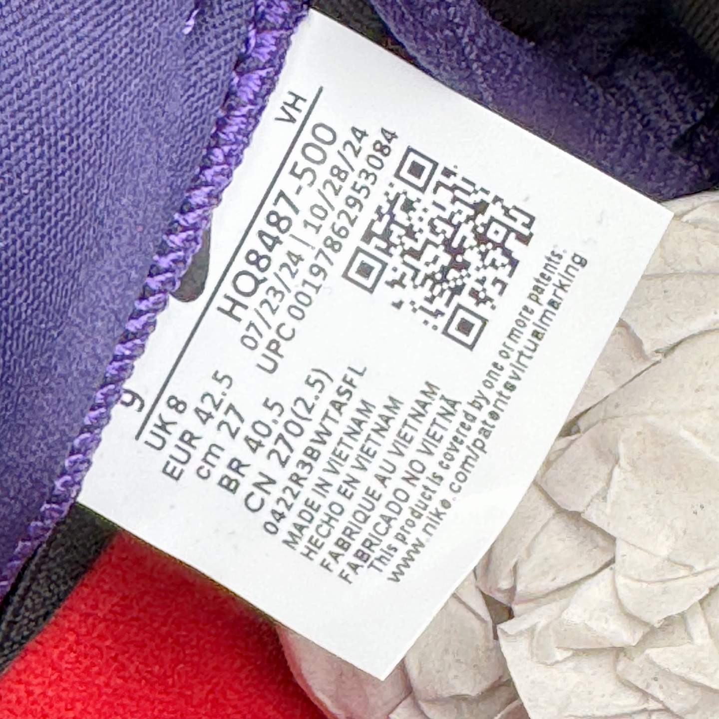 图片[12]-＃纯原 Supreme x Nk Dunk SB Dunk Low 舒适 防滑耐磨低帮板鞋 男女同款 联名欧洲限定紫色 HQ8487-500 独家原厂航空铝磨具打磨大底 鞋头坡度极致还原 原盒原配 圈内天花板工艺 原厂冲刀 超高清洁度 全鞋零毛边皮料切割 全套原楦原模倾力打造完美版型 采用原厂百宏鞋带以及原厂百宏织唛舌标 内标可供原厂几率过验 原厂中底布黄色点胶 原厂中底布拉帮走线遵循公司‼️尺码：36 36.5 37.5 38 38.5 39 40 40.5 41 42 42.5 43 44 44.5 45 46 47.5-选品中心