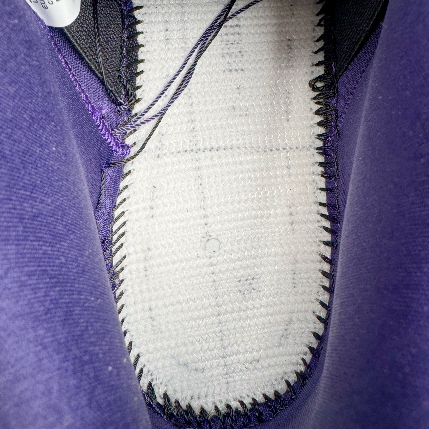 图片[11]-＃纯原 Supreme x Nk Dunk SB Dunk Low 舒适 防滑耐磨低帮板鞋 男女同款 联名欧洲限定紫色 HQ8487-500 独家原厂航空铝磨具打磨大底 鞋头坡度极致还原 原盒原配 圈内天花板工艺 原厂冲刀 超高清洁度 全鞋零毛边皮料切割 全套原楦原模倾力打造完美版型 采用原厂百宏鞋带以及原厂百宏织唛舌标 内标可供原厂几率过验 原厂中底布黄色点胶 原厂中底布拉帮走线遵循公司‼️尺码：36 36.5 37.5 38 38.5 39 40 40.5 41 42 42.5 43 44 44.5 45 46 47.5-选品中心