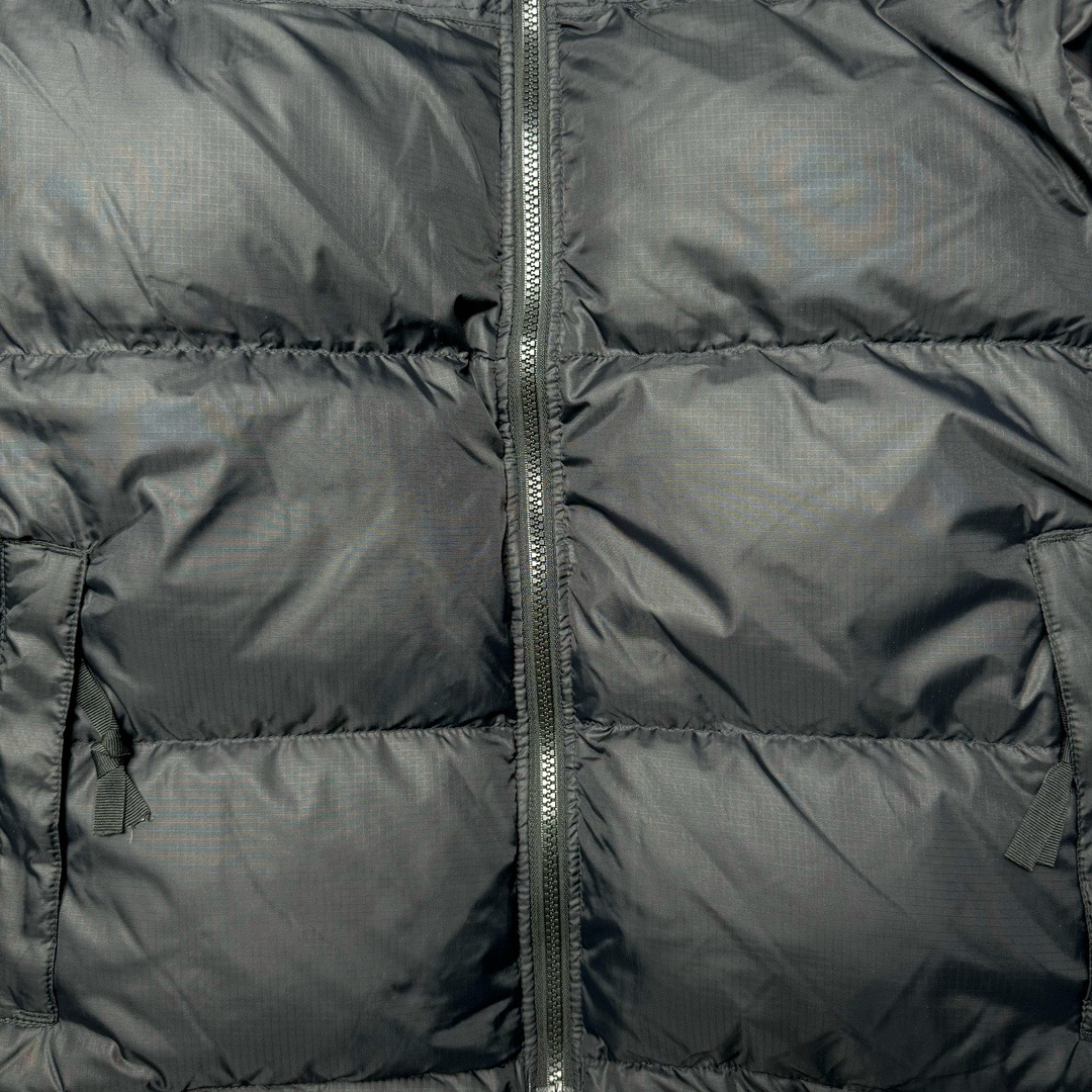 图片[8]-＃K版暖冬福利 THE NORTH FACE 1996 Nuptse 北面经典拼色系列户外羽绒服 全程亲手操刀全程跟踪自主订单 纯正美版原版开发回避市场错误版型雷区 中高端提平台外贸客户首选版本 细节领先市场 专治各种艺术家臭毛病 超低售后率 万件现货 稳定供应 永不断码 独家定制特调绒区分市面低价棉服 充绒380克以上蓬松饱和度上手秒懂 辅料材料均独家定制区分市场粗材劣质 原版定制防水面料随意检测区分市场 全新定制主标NFC 可随意自主手机检测 尺码：XS-XXXL-选品中心