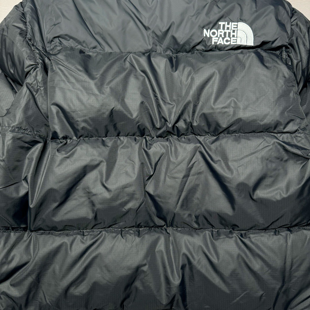 图片[6]-＃K版暖冬福利 THE NORTH FACE 1996 Nuptse 北面经典拼色系列户外羽绒服 全程亲手操刀全程跟踪自主订单 纯正美版原版开发回避市场错误版型雷区 中高端提平台外贸客户首选版本 细节领先市场 专治各种艺术家臭毛病 超低售后率 万件现货 稳定供应 永不断码 独家定制特调绒区分市面低价棉服 充绒380克以上蓬松饱和度上手秒懂 辅料材料均独家定制区分市场粗材劣质 原版定制防水面料随意检测区分市场 全新定制主标NFC 可随意自主手机检测 尺码：XS-XXXL-选品中心