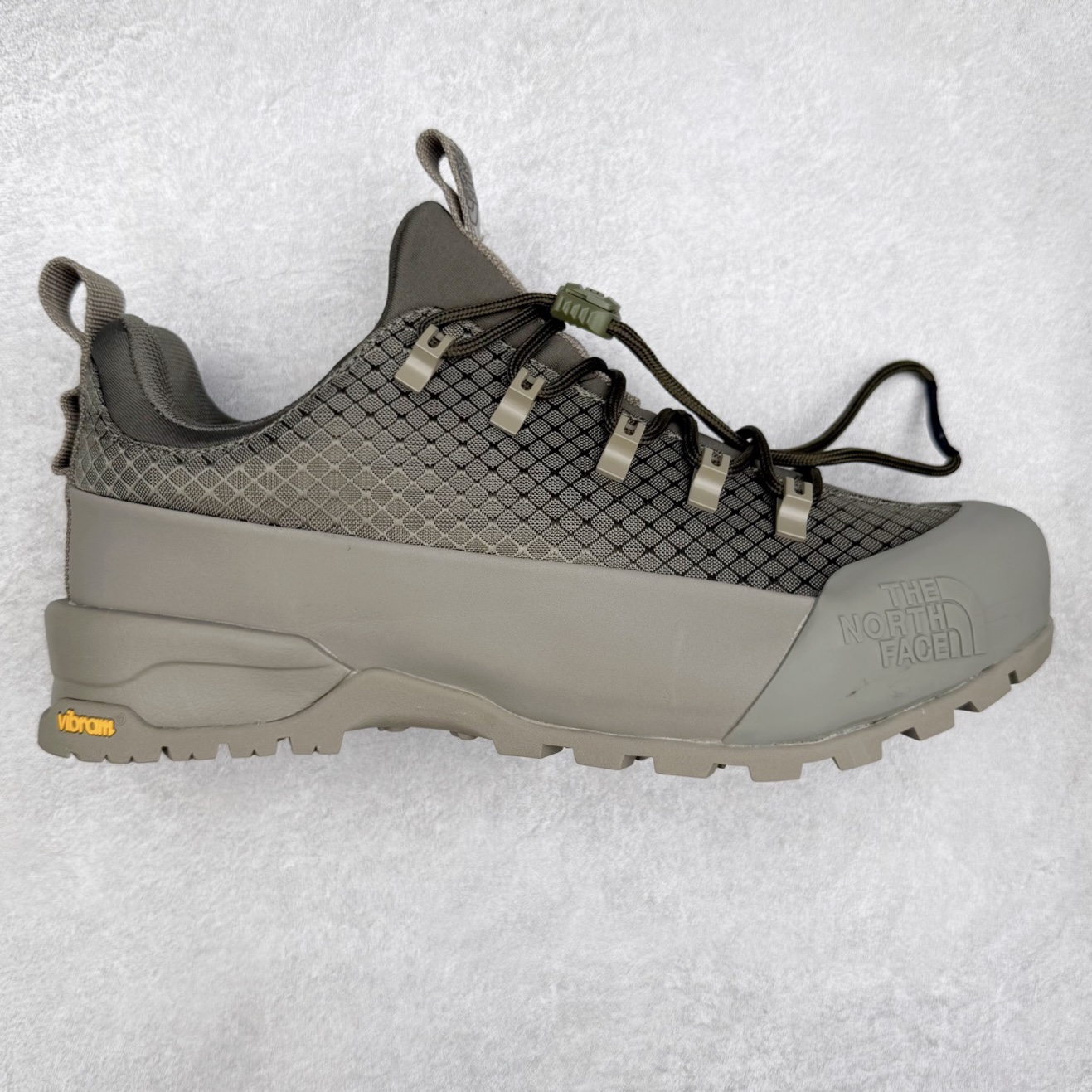 THE NORTH FACE GLENCLYFFE 北面格伦斯尼斯系列低帮机能户外风徒步登山运动训练鞋 舒适百搭织物低帮休闲城市通勤跑步鞋 原楦型开发纸版 采用防剐蹭复合麂皮组合模塑鞋头橡胶片鞋面材质 中底嵌入EVA缓震组合耐磨锯齿耐磨橡胶大底 尺码：37 38 38.5 39 40 40.5 41 42 42.5 43 44 44.5 45-选品中心