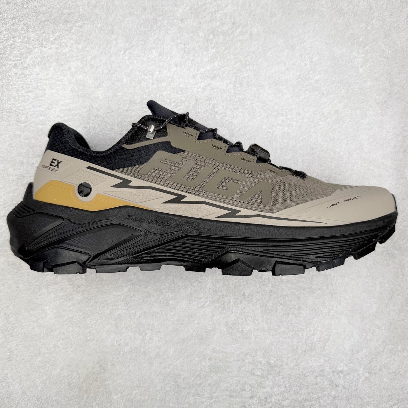 凯乐石 KAILAS FUGA EX3 BOA 25款舒适缓冲徒步 织物TPU减震防滑透气包裹性轻便低帮 超强抓地力越野跑步鞋 KAILAS凯乐石品牌是全球三大全系攀登品牌之一，于2003年创立于中国广州，致力于为有攀登梦想的户外运动员及爱好者，研发制造功能性专业装备，满足他们在极限环境下安全舒适的需求，凯乐石专注于科技面料的开发及专业功能设计，产品线覆盖登山、攀岩、徒步、越野跑山、露营、旅行等多项户外运动，通过运动员的测试反馈，不断进化迭代，产品荣获国内外大奖71座，发明专利21个，更突破性的自主研发攀登器械，打造出中国的攀登硬实力。实拍调校N版已经零色差零失真 百分百还原实物色彩所见即所得 不存在货不对板色差等低级问题 选购参考实物拍摄 不混卖不参货 只用心做好货严格选品 承诺混一赔十 尺码：36 36.5 37.5 38 38.5 39 40 40.5 41 42 42.5 43 44 44.5 45-选品中心