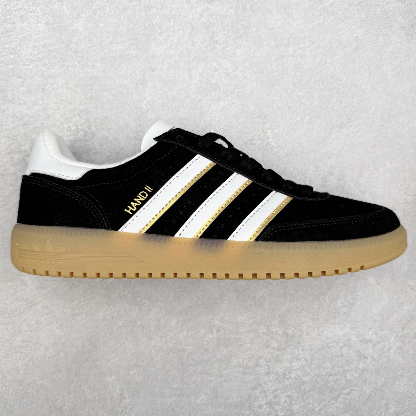 AD Originals Hand 2.0 百搭舒适耐磨低帮板鞋 男女同款 实拍调校N版已经零色差零失真 百分百还原实物色彩所见即所得 不存在货不对板色差等低级问题 选购参考实物拍摄 不混卖不参货 只用心做好货严格选品 承诺混一赔十 尺码：36 36.5 37.5 38 38.5 39 40 40.5 41 42 42.5 43 44 44.5 45-选品中心