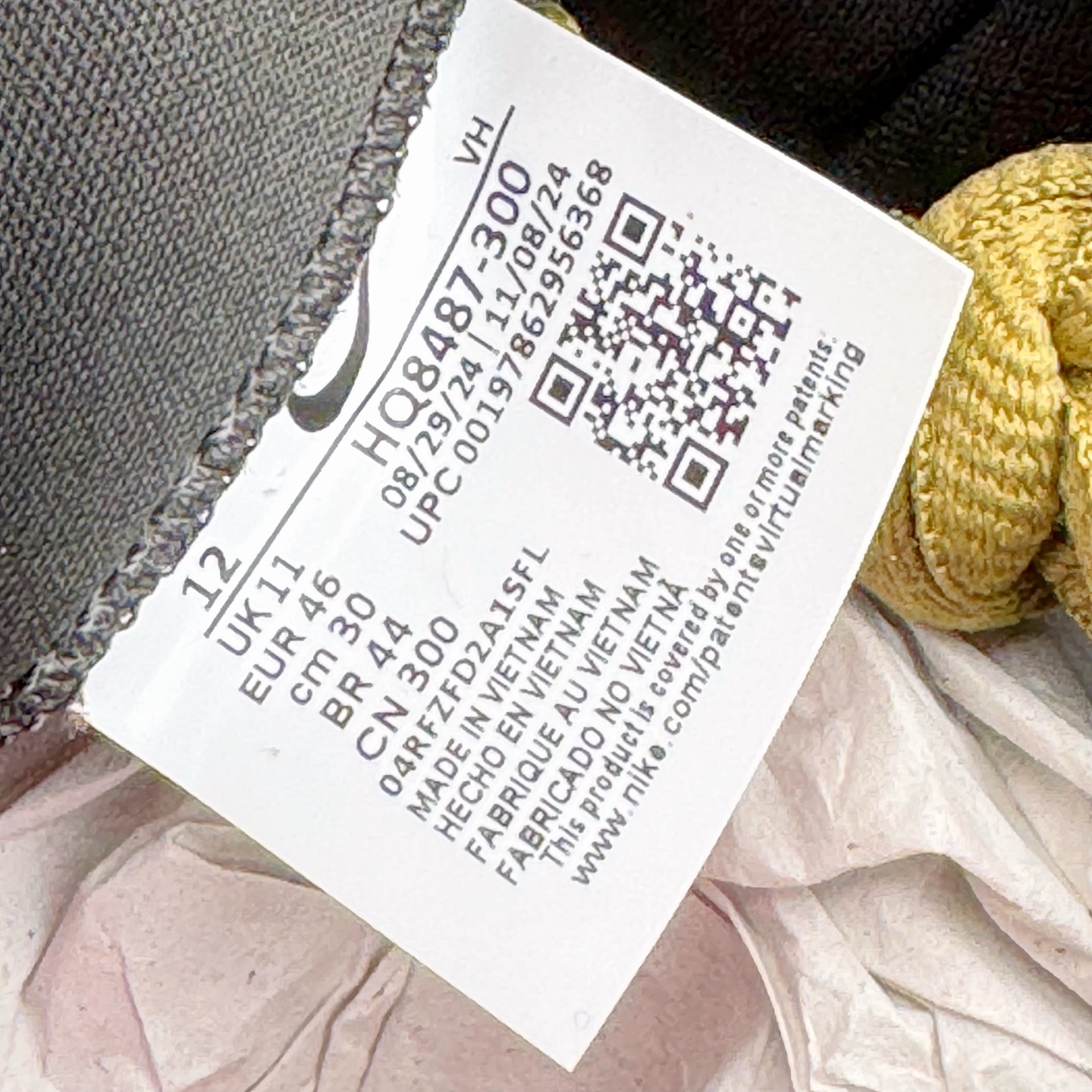 图片[19]-＃纯原 Supreme x Nk Dunk SB Dunk Low 舒适 防滑耐磨低帮板鞋 男女同款 联名亚洲限定黑黄 HQ8487-300 独家原厂航空铝磨具打磨大底 鞋头坡度极致还原 原盒原配 圈内天花板工艺 原厂冲刀 超高清洁度 全鞋零毛边皮料切割 全套原楦原模倾力打造完美版型 采用原厂百宏鞋带以及原厂百宏织唛舌标 内标可供原厂几率过验 原厂中底布黄色点胶 原厂中底布拉帮走线遵循公司‼️尺码：36 36.5 37.5 38 38.5 39 40 40.5 41 42 42.5 43 44 44.5 45 46 47.5-选品中心