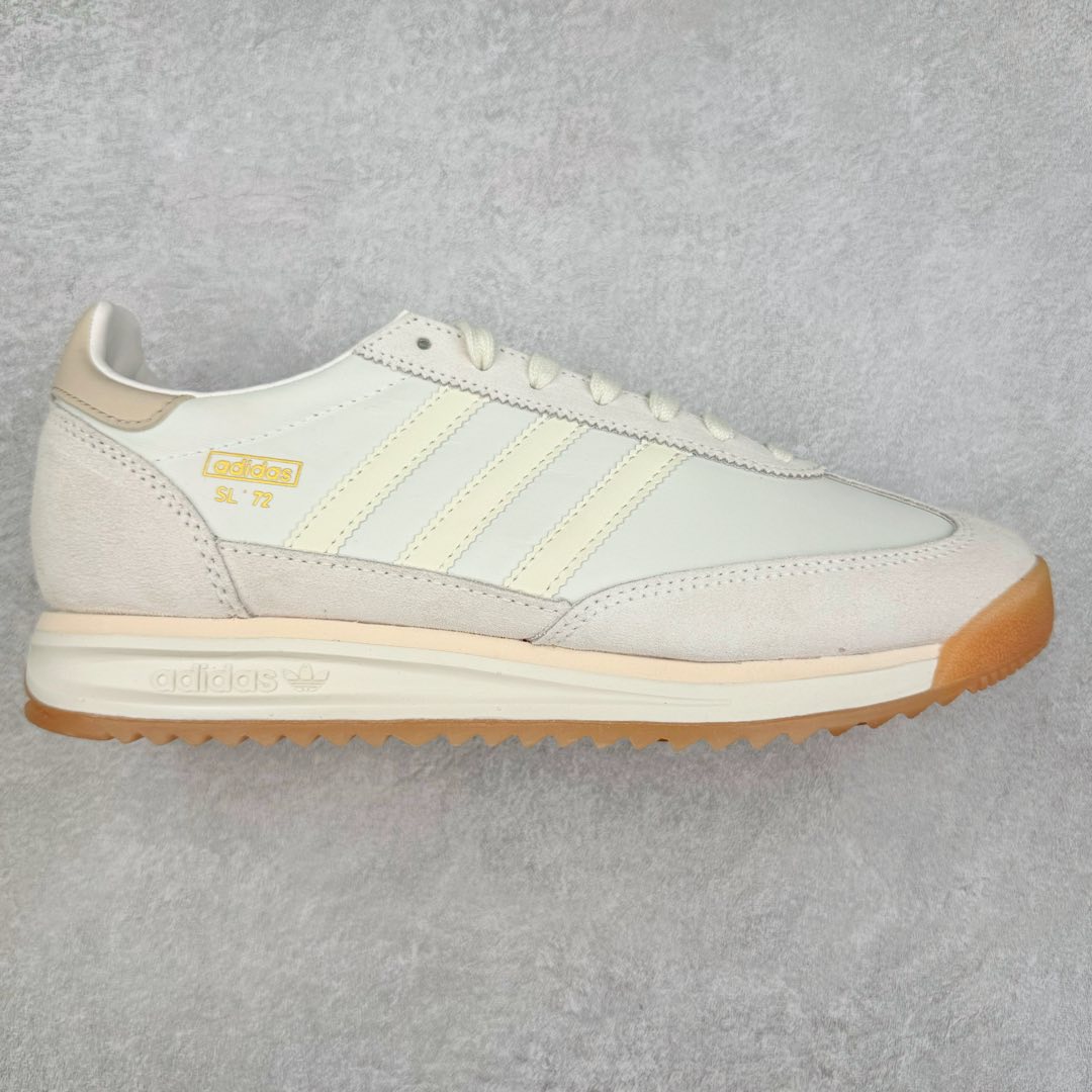 ＃CS纯原福利 AD Wmns SL72 OG 系列德训足球风百搭低帮休闲运动板鞋 采用高弹EVA+MODEL+RB三层组合底 区别市面RB一体大底 三层组合鞋底重量与原鞋一致 Originals 将有「T 头鞋」造型的诞生于 1972 年的 SL72 鞋款复刻带回 各位买鞋又有新选择了 1972 年 SL72 问世后 引领了后来阿迪达斯的跑鞋发展方向 其中「SL」代表了 Super Light 彰显了产品轻便的特性 1972 年 SL72 问世后 引领了后来阿迪达斯的跑鞋发展方向 其中「SL」代表了 Super Light 彰显了产品轻便的特性 这次 Originals 延续其轻质经典的基因 带来男女两款 SL72 男生款带来 SL72 RS 鞋型 RS 意为 Reshaped（重塑）鞋款在保留了经典的外观基础上 在尼龙材质里增加了填充物 使鞋型更加挺立和饱满 鞋头则更加圆润 鞋底的 EVA 材质则增加了鞋款的高度 女生款则带来 SL72 OG W 鞋型 OG 顾名思义则是致敬经典款式 相较于 RS（Reshaped）鞋款 鞋身更加纤细 其整体鞋身轮廓、线条、细节、材质上尊崇 70 年代 SL72 的设计 还原经典味道 尺码：36 36⅔ 37⅓ 38 38⅔ 39⅓ 40 40⅔ 41⅓ 42 42⅔ 43⅓ 44 44⅔ 45-选品中心