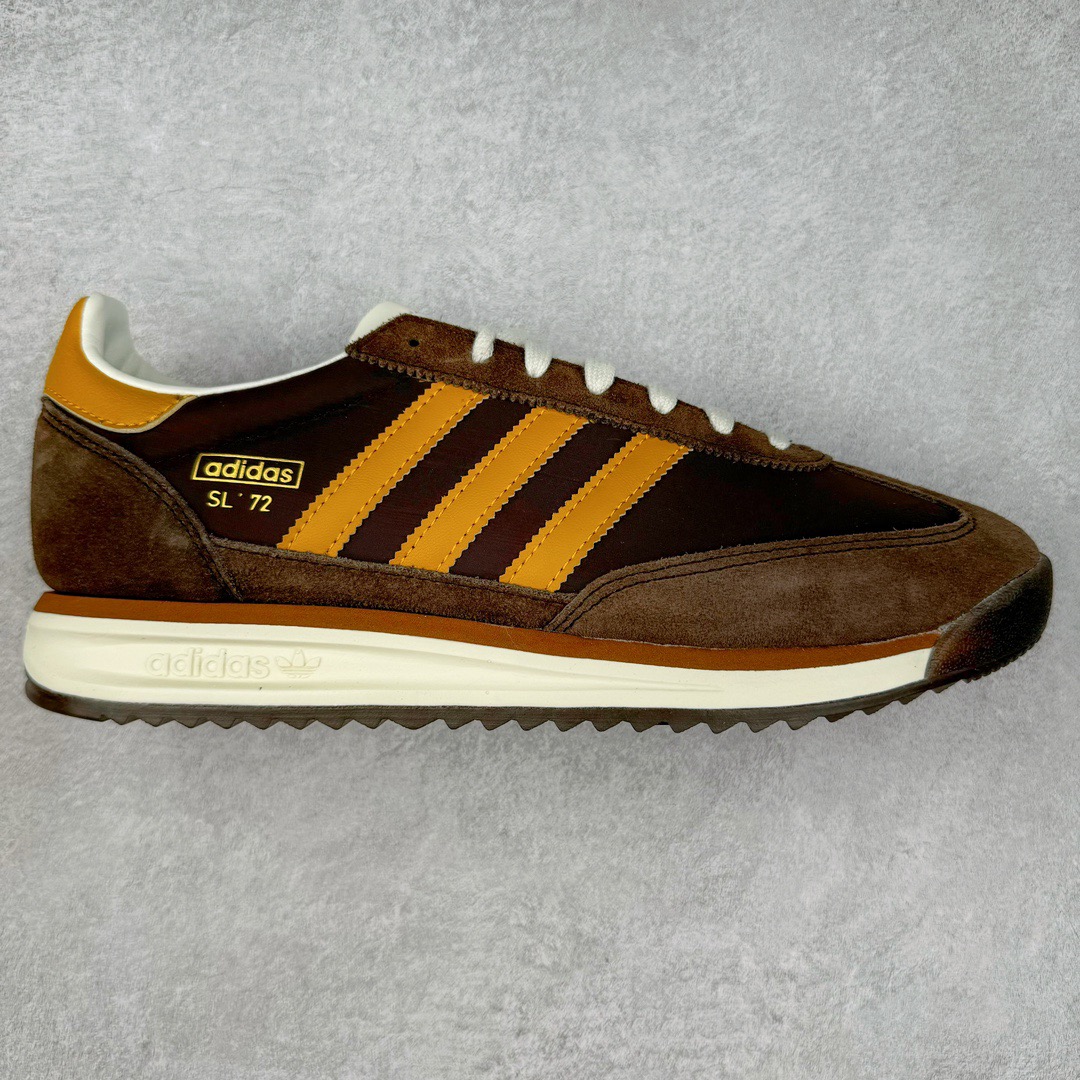 图片[2]-＃CS纯原福利 AD Wmns SL72 OG 系列德训足球风百搭低帮休闲运动板鞋 采用高弹EVA+MODEL+RB三层组合底 区别市面RB一体大底 三层组合鞋底重量与原鞋一致 Originals 将有「T 头鞋」造型的诞生于 1972 年的 SL72 鞋款复刻带回 各位买鞋又有新选择了 1972 年 SL72 问世后 引领了后来阿迪达斯的跑鞋发展方向 其中「SL」代表了 Super Light 彰显了产品轻便的特性 1972 年 SL72 问世后 引领了后来阿迪达斯的跑鞋发展方向 其中「SL」代表了 Super Light 彰显了产品轻便的特性 这次 Originals 延续其轻质经典的基因 带来男女两款 SL72 男生款带来 SL72 RS 鞋型 RS 意为 Reshaped（重塑）鞋款在保留了经典的外观基础上 在尼龙材质里增加了填充物 使鞋型更加挺立和饱满 鞋头则更加圆润 鞋底的 EVA 材质则增加了鞋款的高度 女生款则带来 SL72 OG W 鞋型 OG 顾名思义则是致敬经典款式 相较于 RS（Reshaped）鞋款 鞋身更加纤细 其整体鞋身轮廓、线条、细节、材质上尊崇 70 年代 SL72 的设计 还原经典味道 尺码：36 36⅔ 37⅓ 38 38⅔ 39⅓ 40 40⅔ 41⅓ 42 42⅔ 43⅓ 44 44⅔ 45-选品中心