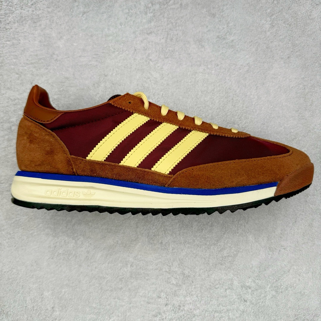 图片[5]-＃CS纯原福利 AD Wmns SL72 OG 系列德训足球风百搭低帮休闲运动板鞋 采用高弹EVA+MODEL+RB三层组合底 区别市面RB一体大底 三层组合鞋底重量与原鞋一致 Originals 将有「T 头鞋」造型的诞生于 1972 年的 SL72 鞋款复刻带回 各位买鞋又有新选择了 1972 年 SL72 问世后 引领了后来阿迪达斯的跑鞋发展方向 其中「SL」代表了 Super Light 彰显了产品轻便的特性 1972 年 SL72 问世后 引领了后来阿迪达斯的跑鞋发展方向 其中「SL」代表了 Super Light 彰显了产品轻便的特性 这次 Originals 延续其轻质经典的基因 带来男女两款 SL72 男生款带来 SL72 RS 鞋型 RS 意为 Reshaped（重塑）鞋款在保留了经典的外观基础上 在尼龙材质里增加了填充物 使鞋型更加挺立和饱满 鞋头则更加圆润 鞋底的 EVA 材质则增加了鞋款的高度 女生款则带来 SL72 OG W 鞋型 OG 顾名思义则是致敬经典款式 相较于 RS（Reshaped）鞋款 鞋身更加纤细 其整体鞋身轮廓、线条、细节、材质上尊崇 70 年代 SL72 的设计 还原经典味道 尺码：36 36⅔ 37⅓ 38 38⅔ 39⅓ 40 40⅔ 41⅓ 42 42⅔ 43⅓ 44 44⅔ 45-选品中心