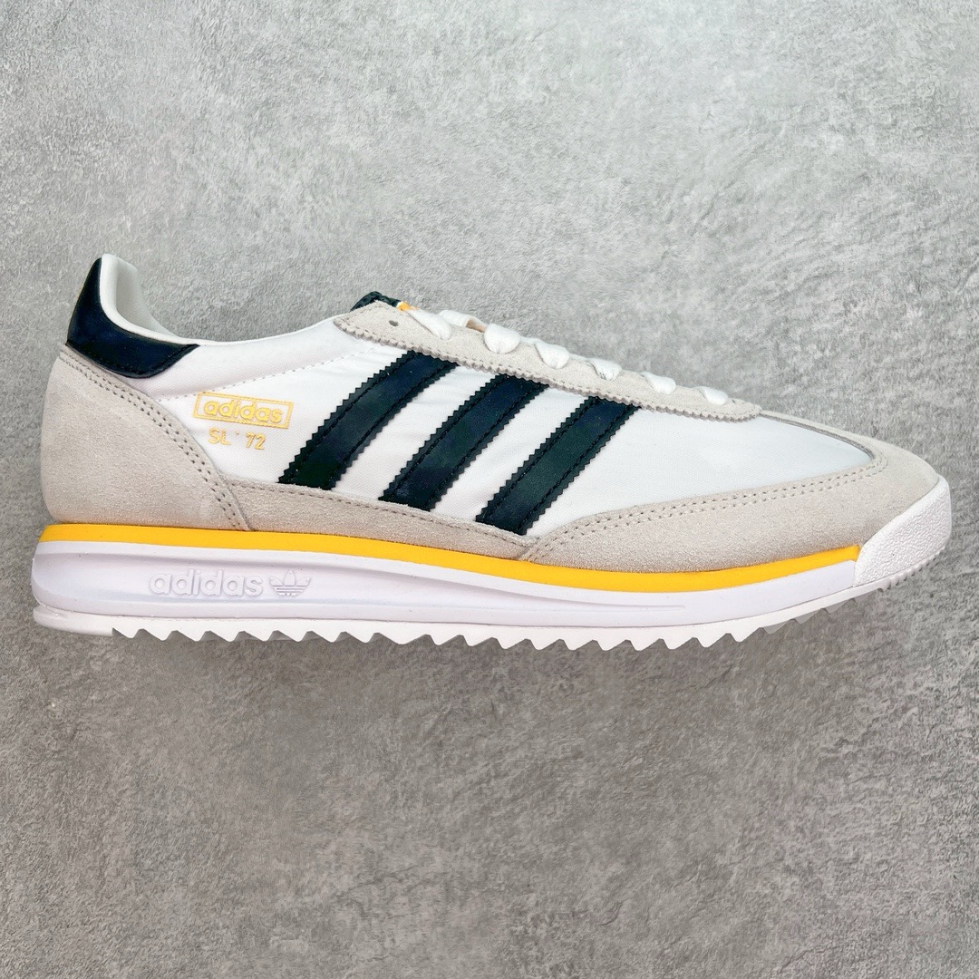 图片[6]-＃CS纯原福利 AD Wmns SL72 OG 系列德训足球风百搭低帮休闲运动板鞋 采用高弹EVA+MODEL+RB三层组合底 区别市面RB一体大底 三层组合鞋底重量与原鞋一致 Originals 将有「T 头鞋」造型的诞生于 1972 年的 SL72 鞋款复刻带回 各位买鞋又有新选择了 1972 年 SL72 问世后 引领了后来阿迪达斯的跑鞋发展方向 其中「SL」代表了 Super Light 彰显了产品轻便的特性 1972 年 SL72 问世后 引领了后来阿迪达斯的跑鞋发展方向 其中「SL」代表了 Super Light 彰显了产品轻便的特性 这次 Originals 延续其轻质经典的基因 带来男女两款 SL72 男生款带来 SL72 RS 鞋型 RS 意为 Reshaped（重塑）鞋款在保留了经典的外观基础上 在尼龙材质里增加了填充物 使鞋型更加挺立和饱满 鞋头则更加圆润 鞋底的 EVA 材质则增加了鞋款的高度 女生款则带来 SL72 OG W 鞋型 OG 顾名思义则是致敬经典款式 相较于 RS（Reshaped）鞋款 鞋身更加纤细 其整体鞋身轮廓、线条、细节、材质上尊崇 70 年代 SL72 的设计 还原经典味道 尺码：36 36⅔ 37⅓ 38 38⅔ 39⅓ 40 40⅔ 41⅓ 42 42⅔ 43⅓ 44 44⅔ 45-选品中心