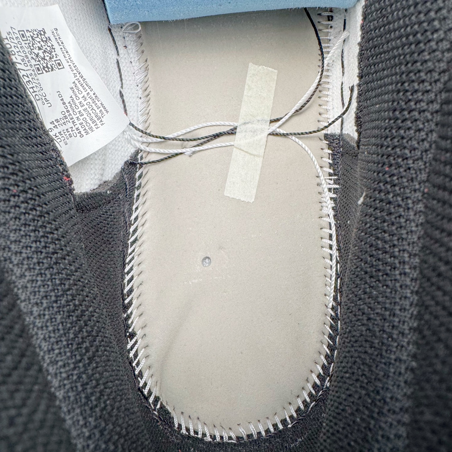 图片[12]-＃Ljr特供 Travis Scott x Air Jordan AJ1 High OG SP TS联名红白倒钩高帮 DH3277-601 全新改良批次 圈内最强倒钩系列 恪守真诚 承诺混一赔十 高端零售裸鞋圈特供批次 SZ原厂全套原楦原纸板冲刀磨具开发 原厂皮料加持 原厂港宝加持定型后跟R度完美 同源原厂电绣 飞翼针数密度立体效果一致 百分百一致原鞋 原厂拉帮工艺 针距密度一致 后跟弧度收口自然不对折 极致一眼正品既视感 进口玻璃冲刀皮料裁剪零毛边 全鞋电脑针车工艺 品控清洁度最高QC检验标准 免检产品 原厂订购鞋盒、鞋标、防尘纸、鞋撑、鞋带 追求极致的原厂味道 尺码：40.5 41 42 42.5 43 44 44.5 45 46 47.5 48.5-选品中心