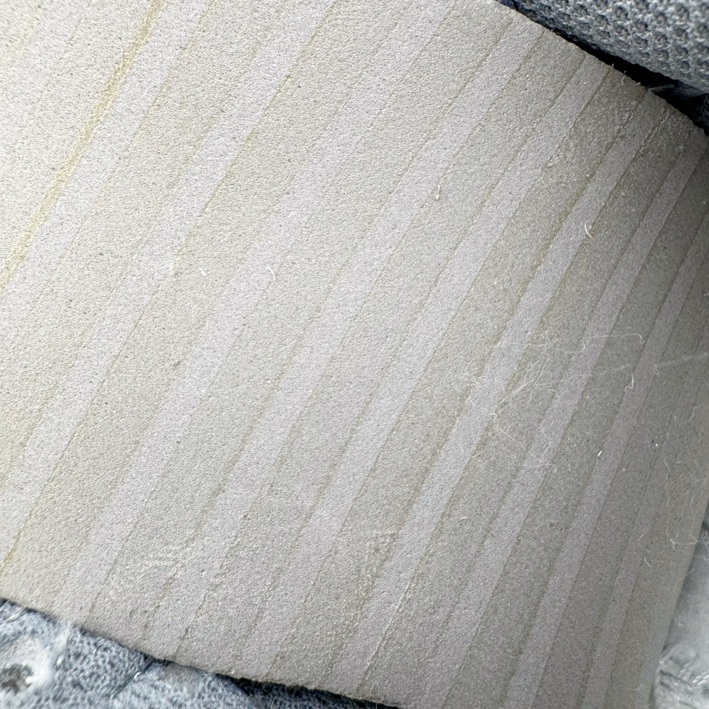 图片[10]-＃YC纯原 NK Dunk Low 灰白 IB6399-001 实力大厂出品 新配色陆续开发 利润个位数只为口碑 全套原纸板楦头开发 确保原汁原味 完美呈现DUNK版型 一比一鞋头弧度高度鞋身弧度 此版本只针对中端市场 皮料材质有所更替 其他数据细节工艺流程均保持一致 绝不口嗨 细节品控鞋型随意对比 独家私模官方第六代原厂航空铝磨具打磨大底 鞋头坡度极致还原 无解鞋型 原盒原配 圈内天花板工艺 原厂玻璃冲刀 超高清洁度 全鞋零毛边皮料切割 原厂中底布点胶 中底布拉帮走线遵循公司 尺码：36 36.5 37.5 38 38.5 39 40 40.5 41 42 42.5 43 44 44.5 45 46-选品中心