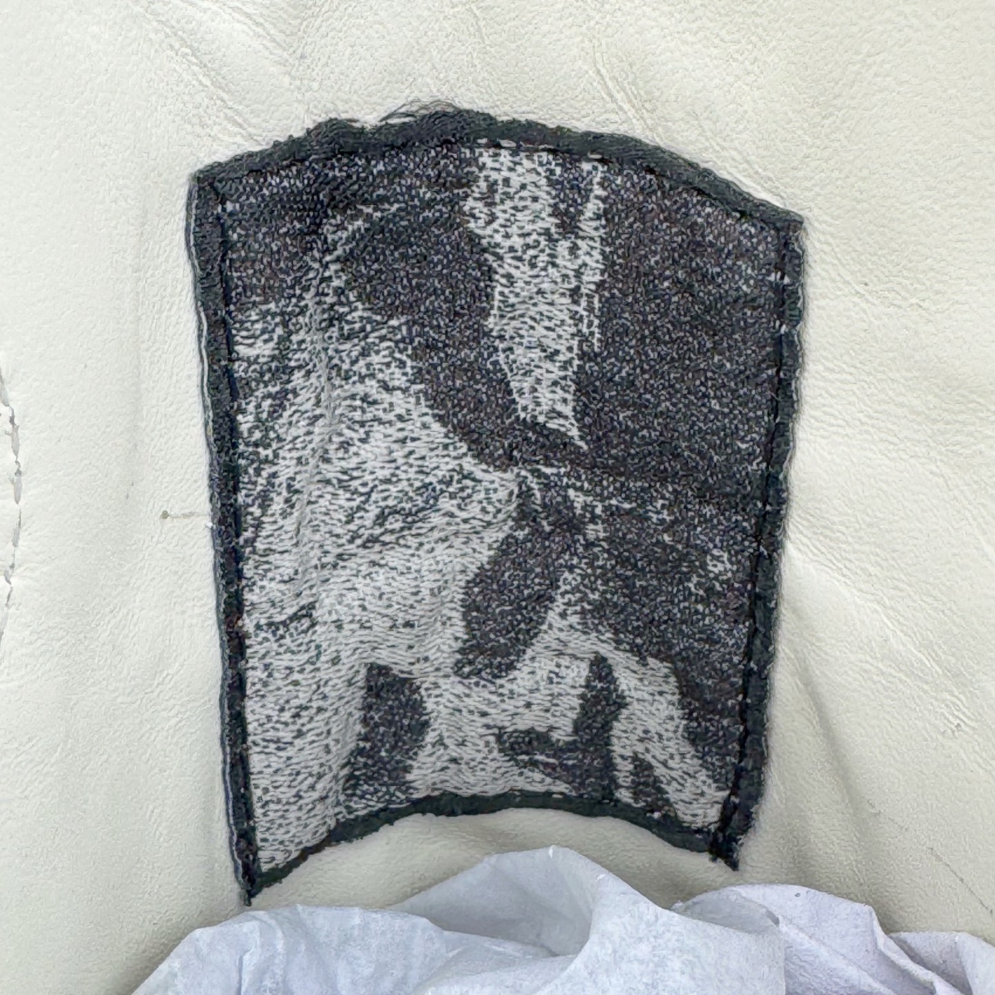 图片[10]-＃DG纯原 Rick Owens Edfu 瑞克·欧文斯高帮皮面时尚运动板鞋 黑白生胶 二级市场已经7K以上 平台客户随意卖四位数 RO广东原厂出品 纯原天花板 原版一比一复刻 冲正绝不翻车 还原度达到百分之98以上 原楦开发纸版版型 ZP拆解原版1：1复模裁片纸版 力求做到0错位 这样才能达到和zp一致的鞋型味道 采用进口cnc数控机床开发对版独家tpu奶香大底 区别于市场所有版本 zp同源全头层粒面小牛皮 达到和zp一致手感 原厂进口细纹布 万邦订购原厂高弹粉红色海绵 内里搭配软质细腻羊皮 TPU高密度大底 软硬度透光度高已经测试和原版一致 尺码：36 37 38 39 40 41 42 43 44 45 46-选品中心