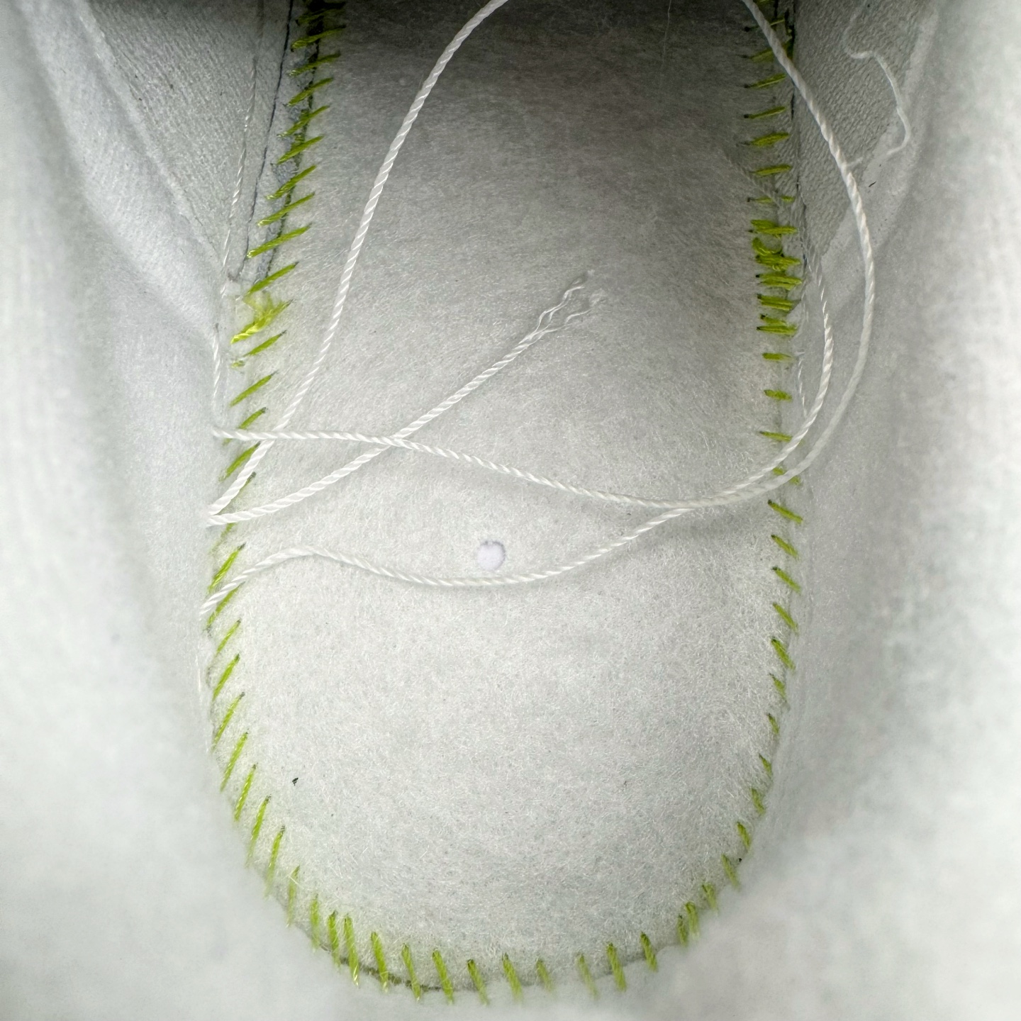 图片[10]-＃G版纯原 Supreme X NK AIR Force 1 Low 空军一号联名 黑白 CU9225-102 同步官方2022全新版本 全新翻盖原盒配件 不规则波浪大底咬花 全鞋电脑针车 工整有序 视觉效果满分 原厂拉帮手法 标准四线 密度针距针孔大小控制到位 原装反口里网布海绵 正确卡色网眼大小 新版鞋撑改用纸团代替 原厂港宝加持完美还原灵魂版型 原盒原配从里到外百分百还原 原厂全头层原厂皮料 原标原盒 内置Sole气垫 中底白色背胶 中底划线 已经无限的接近公司 原厂楦头 原厂刺绣 后跟弧度修正 独家私模最大开发到48.5 尺码：35.5 36 36.5 37.5 38 38.5 39 40 40.5 41 42 42.5 43 44 44.5 45 46 47.5 48.5-选品中心