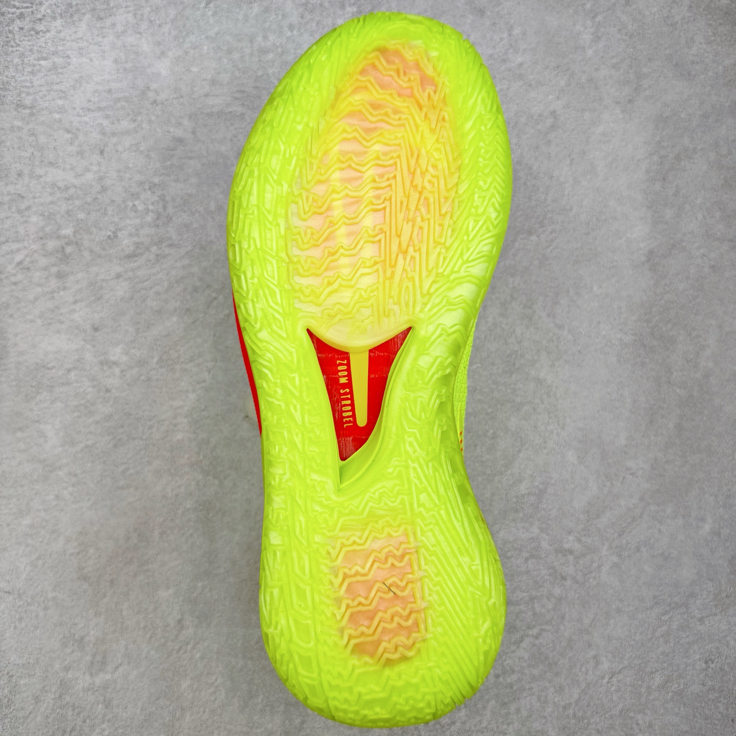 图片[9]-＃灭世纯原 NK Zoom GT CUT 1 低帮实战篮球鞋 IM2130-700 历时三月调试 完美版型独家呈现 独家革新四层加厚复合鞋面 鞋面强度及支撑性能秒杀市场尝鲜纯原 独家内置高韧性TPU抗扭片 尝鲜纯原无抗扭片 原厂ZOOM 配套工艺气垫 澎湃脚感上脚可鉴 区分市场假气垫 低气压气垫 大底正确拼接式SWOOSH图案 区分市场一体式贴膜 原厂REACT中底发泡模具 前掌纹路极其立体 防滑性能优异 实战出真知 历经多位圈内大神实战测试 尺码：39 40 40.5 41 42 42.5 43 44 44.5 45 46-选品中心