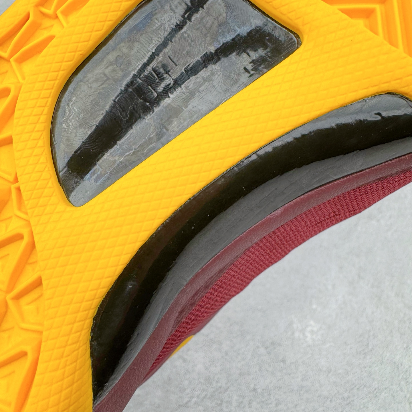 图片[20]-＃GX NK Zoom Kobe Ⅷ System 科比8代复刻实战运动低帮文化篮球鞋 USC 南加大 HF7484 完美复刻公司货 React科技鞋垫加持 实战配置直接拉满 原楦纸板开发 鞋身流线型、后跟塑形 区分土肥圆 原厂针织鞋面一针一线匹配原版 全身鞋材卡料色独家定制 唯一万针立体刺绣SWOOSH 真实底模最大50.5 实战利器 专供海外市场 独立原厂模具 首批不拼图大几率过验 亲测已过 支持各种高强度实战 无需担心 补货周期极长 脚宽建议买大半码 科比系列前掌偏窄 支持七天无理由退换 尺码： 40 40.5 41 42 42.5 43 44 44.5 45 46 47.5 48.5 49.5 50.5-选品中心