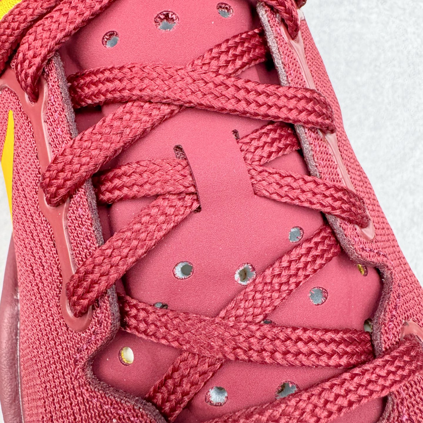 图片[13]-＃GX NK Zoom Kobe Ⅷ System 科比8代复刻实战运动低帮文化篮球鞋 USC 南加大 HF7484 完美复刻公司货 React科技鞋垫加持 实战配置直接拉满 原楦纸板开发 鞋身流线型、后跟塑形 区分土肥圆 原厂针织鞋面一针一线匹配原版 全身鞋材卡料色独家定制 唯一万针立体刺绣SWOOSH 真实底模最大50.5 实战利器 专供海外市场 独立原厂模具 首批不拼图大几率过验 亲测已过 支持各种高强度实战 无需担心 补货周期极长 脚宽建议买大半码 科比系列前掌偏窄 支持七天无理由退换 尺码： 40 40.5 41 42 42.5 43 44 44.5 45 46 47.5 48.5 49.5 50.5-选品中心