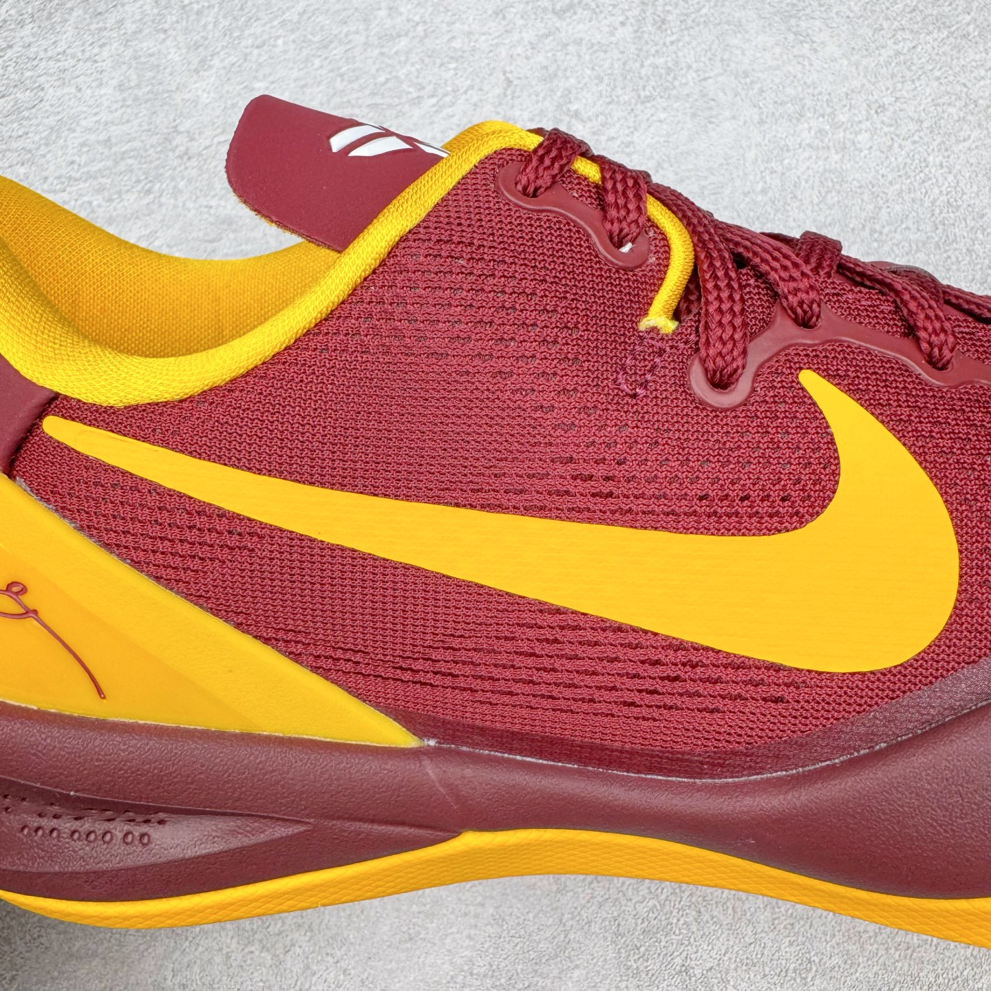 图片[16]-＃GX NK Zoom Kobe Ⅷ System 科比8代复刻实战运动低帮文化篮球鞋 USC 南加大 HF7484 完美复刻公司货 React科技鞋垫加持 实战配置直接拉满 原楦纸板开发 鞋身流线型、后跟塑形 区分土肥圆 原厂针织鞋面一针一线匹配原版 全身鞋材卡料色独家定制 唯一万针立体刺绣SWOOSH 真实底模最大50.5 实战利器 专供海外市场 独立原厂模具 首批不拼图大几率过验 亲测已过 支持各种高强度实战 无需担心 补货周期极长 脚宽建议买大半码 科比系列前掌偏窄 支持七天无理由退换 尺码： 40 40.5 41 42 42.5 43 44 44.5 45 46 47.5 48.5 49.5 50.5-选品中心