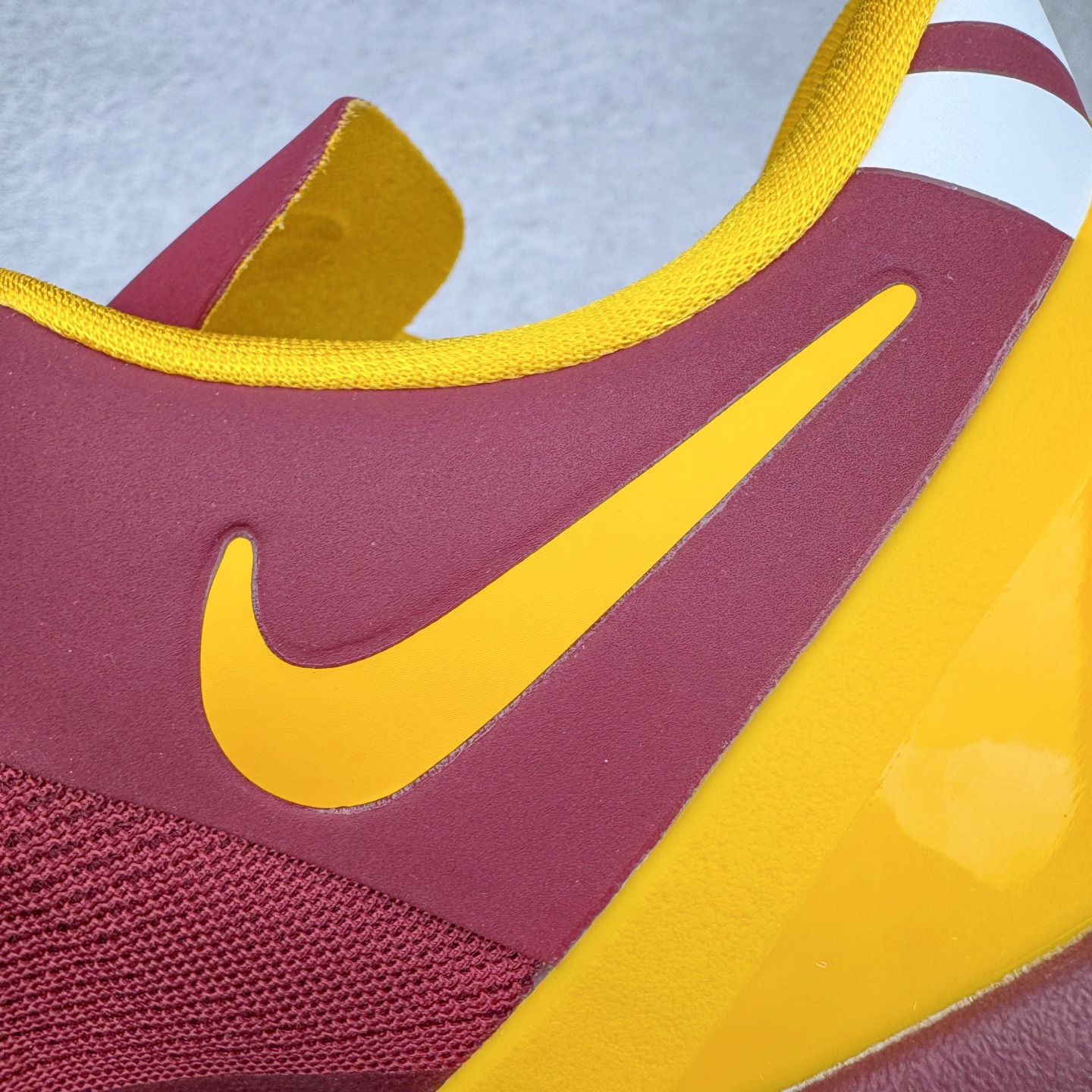 图片[11]-＃GX NK Zoom Kobe Ⅷ System 科比8代复刻实战运动低帮文化篮球鞋 USC 南加大 HF7484 完美复刻公司货 React科技鞋垫加持 实战配置直接拉满 原楦纸板开发 鞋身流线型、后跟塑形 区分土肥圆 原厂针织鞋面一针一线匹配原版 全身鞋材卡料色独家定制 唯一万针立体刺绣SWOOSH 真实底模最大50.5 实战利器 专供海外市场 独立原厂模具 首批不拼图大几率过验 亲测已过 支持各种高强度实战 无需担心 补货周期极长 脚宽建议买大半码 科比系列前掌偏窄 支持七天无理由退换 尺码： 40 40.5 41 42 42.5 43 44 44.5 45 46 47.5 48.5 49.5 50.5-选品中心