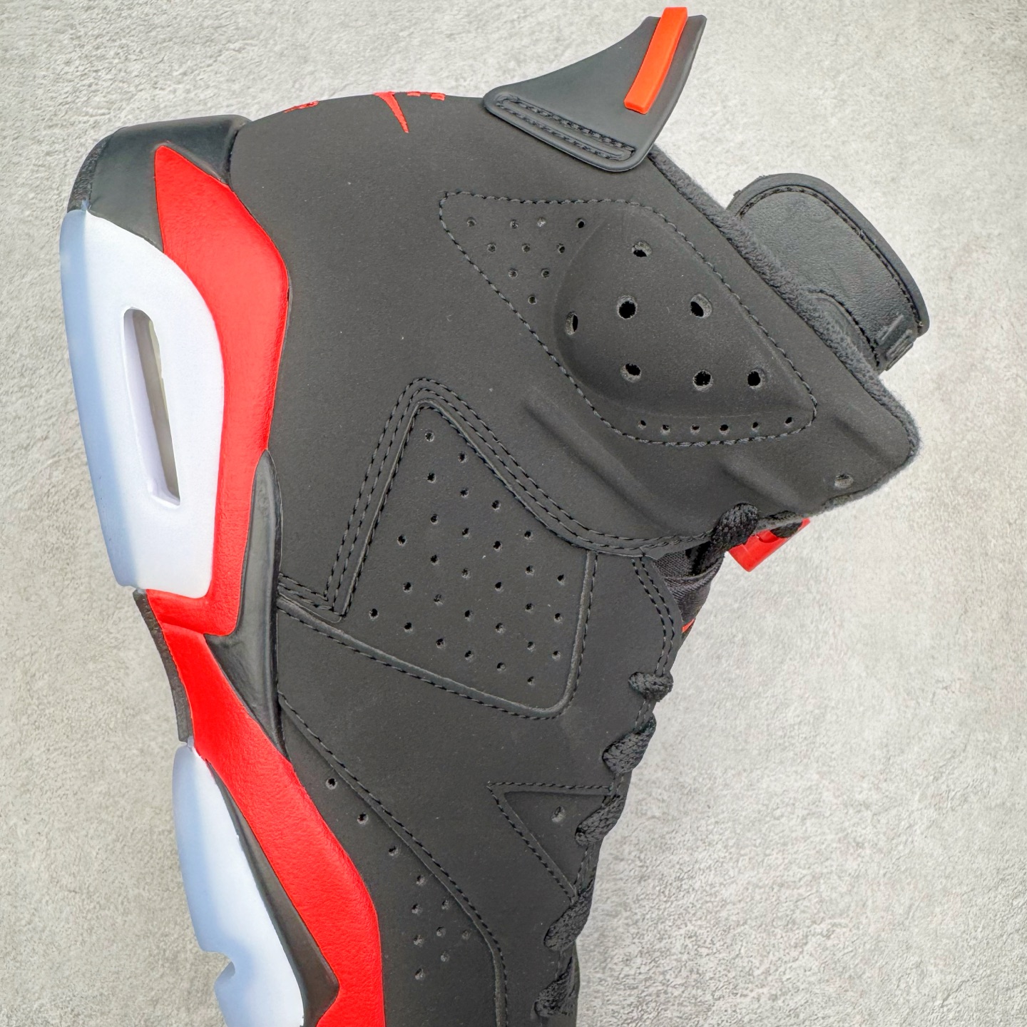 图片[6]-＃Ljr特供 Air Jordan AJ6 Retro 反转红外线 CT8529-001 全新改良批次 圈内最强倒钩系列 恪守真诚 承诺混一赔十 高端零售裸鞋圈特供批次 SZ原厂全套原楦原纸板冲刀磨具开发 原厂皮料加持 原厂港宝加持定型后跟R度完美 同源原厂电绣 飞翼针数密度立体效果一致 百分百一致原鞋 原厂拉帮工艺 针距密度一致 后跟弧度收口自然不对折 极致一眼正品既视感 进口玻璃冲刀皮料裁剪零毛边 全鞋电脑针车工艺 品控清洁度最高QC检验标准 免检产品 原厂订购鞋盒、鞋标、防尘纸、鞋撑、鞋带 追求极致的原厂味道 尺码：40.5 41 42 42.5 43 44 44.5 45 46 47.5 48.5-选品中心