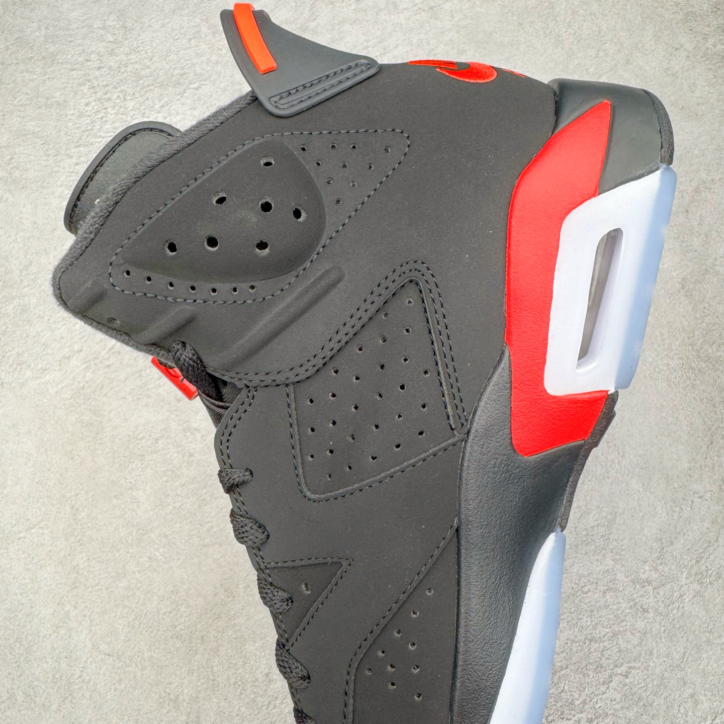 图片[7]-＃Ljr特供 Air Jordan AJ6 Retro 反转红外线 CT8529-001 全新改良批次 圈内最强倒钩系列 恪守真诚 承诺混一赔十 高端零售裸鞋圈特供批次 SZ原厂全套原楦原纸板冲刀磨具开发 原厂皮料加持 原厂港宝加持定型后跟R度完美 同源原厂电绣 飞翼针数密度立体效果一致 百分百一致原鞋 原厂拉帮工艺 针距密度一致 后跟弧度收口自然不对折 极致一眼正品既视感 进口玻璃冲刀皮料裁剪零毛边 全鞋电脑针车工艺 品控清洁度最高QC检验标准 免检产品 原厂订购鞋盒、鞋标、防尘纸、鞋撑、鞋带 追求极致的原厂味道 尺码：40.5 41 42 42.5 43 44 44.5 45 46 47.5 48.5-选品中心