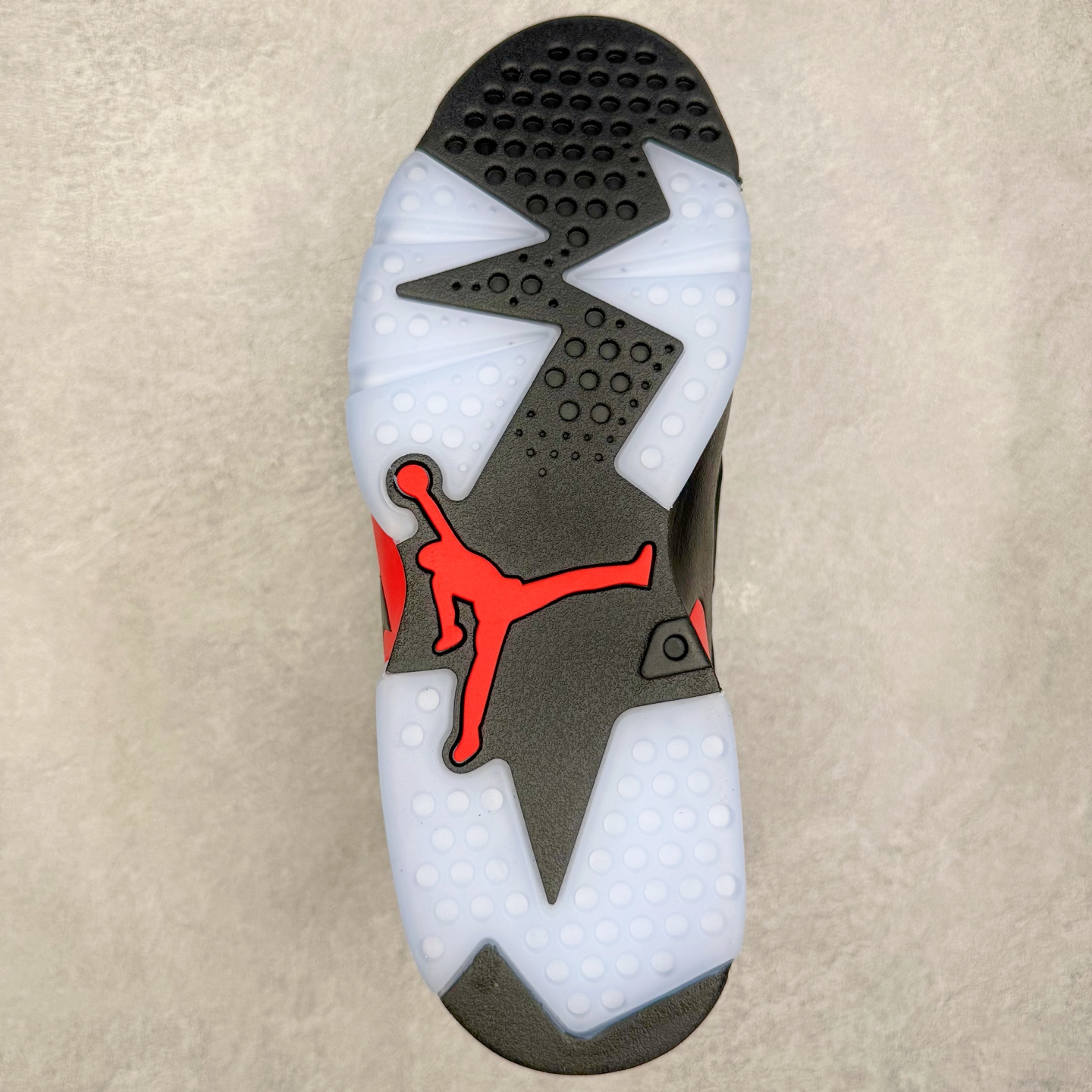 图片[9]-＃Ljr特供 Air Jordan AJ6 Retro 反转红外线 CT8529-001 全新改良批次 圈内最强倒钩系列 恪守真诚 承诺混一赔十 高端零售裸鞋圈特供批次 SZ原厂全套原楦原纸板冲刀磨具开发 原厂皮料加持 原厂港宝加持定型后跟R度完美 同源原厂电绣 飞翼针数密度立体效果一致 百分百一致原鞋 原厂拉帮工艺 针距密度一致 后跟弧度收口自然不对折 极致一眼正品既视感 进口玻璃冲刀皮料裁剪零毛边 全鞋电脑针车工艺 品控清洁度最高QC检验标准 免检产品 原厂订购鞋盒、鞋标、防尘纸、鞋撑、鞋带 追求极致的原厂味道 尺码：40.5 41 42 42.5 43 44 44.5 45 46 47.5 48.5-选品中心