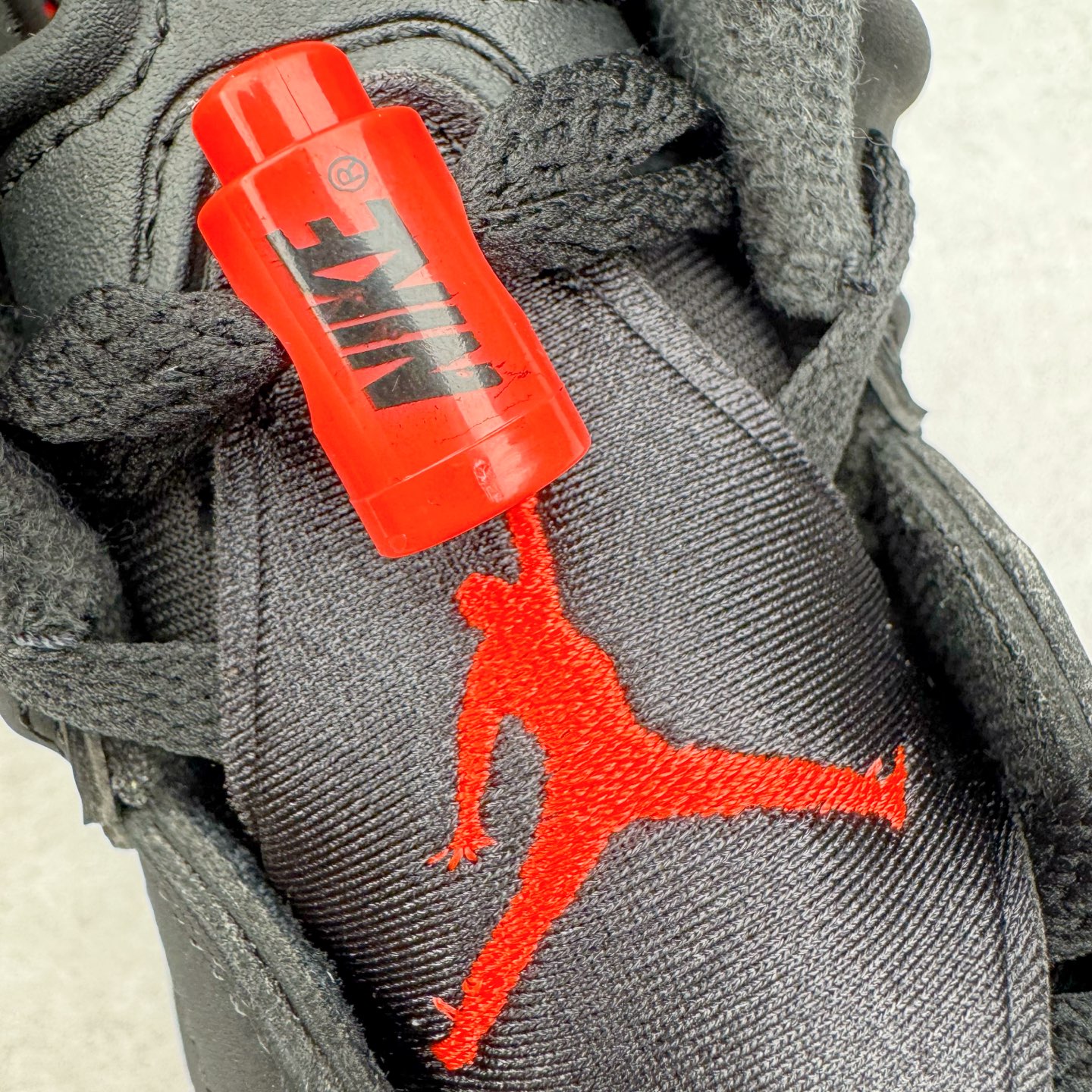 图片[15]-＃Ljr特供 Air Jordan AJ6 Retro 反转红外线 CT8529-001 全新改良批次 圈内最强倒钩系列 恪守真诚 承诺混一赔十 高端零售裸鞋圈特供批次 SZ原厂全套原楦原纸板冲刀磨具开发 原厂皮料加持 原厂港宝加持定型后跟R度完美 同源原厂电绣 飞翼针数密度立体效果一致 百分百一致原鞋 原厂拉帮工艺 针距密度一致 后跟弧度收口自然不对折 极致一眼正品既视感 进口玻璃冲刀皮料裁剪零毛边 全鞋电脑针车工艺 品控清洁度最高QC检验标准 免检产品 原厂订购鞋盒、鞋标、防尘纸、鞋撑、鞋带 追求极致的原厂味道 尺码：40.5 41 42 42.5 43 44 44.5 45 46 47.5 48.5-选品中心