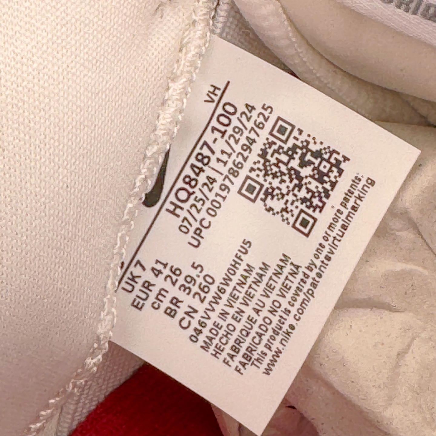 图片[12]-＃纯原 Supreme x Nk Dunk SB Dunk Low 舒适 防滑耐磨低帮板鞋 男女同款 联名亚洲限定白灰 HQ8487-100 独家原厂航空铝磨具打磨大底 鞋头坡度极致还原 原盒原配 圈内天花板工艺 原厂冲刀 超高清洁度 全鞋零毛边皮料切割 全套原楦原模倾力打造完美版型 采用原厂百宏鞋带以及原厂百宏织唛舌标 内标可供原厂几率过验 原厂中底布黄色点胶 原厂中底布拉帮走线遵循公司‼️尺码：36 36.5 37.5 38 38.5 39 40 40.5 41 42 42.5 43 44 44.5 45 46 47.5-选品中心