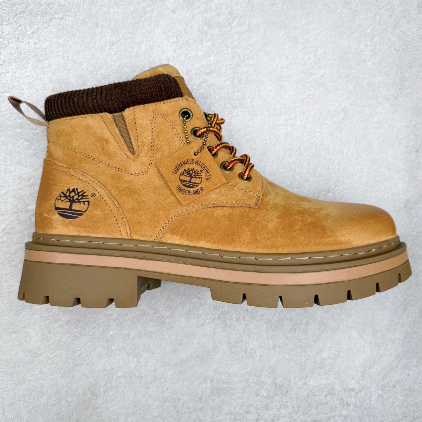 Timberland添柏岚/天伯伦户外中帮休闲大黄靴系列 广东大厂品质 原盒原包装 面料采用意大利🇮🇹顶级磨砂细纹牛皮 搭配防臭防腐真皮乳胶鞋垫 给您完美的穿着体验 质量考究耐穿 型男必备 专治不帅 高品质脚感一流 尺码：38 39 40 41 42 43 44（皮鞋码）-选品中心