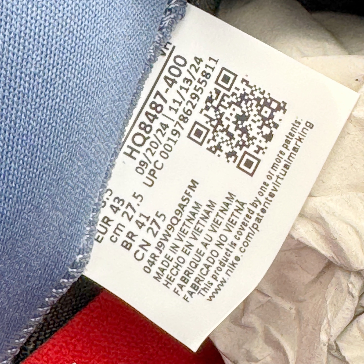 图片[12]-＃纯原 Supreme x Nk Dunk SB Dunk Low 舒适 防滑耐磨低帮板鞋 男女同款 联名美国限定米蓝 HQ8487-400 独家原厂航空铝磨具打磨大底 鞋头坡度极致还原 原盒原配 圈内天花板工艺 原厂冲刀 超高清洁度 全鞋零毛边皮料切割 全套原楦原模倾力打造完美版型 采用原厂百宏鞋带以及原厂百宏织唛舌标 内标可供原厂几率过验 原厂中底布黄色点胶 原厂中底布拉帮走线遵循公司‼️尺码：36 36.5 37.5 38 38.5 39 40 40.5 41 42 42.5 43 44 44.5 45 46 47.5-选品中心