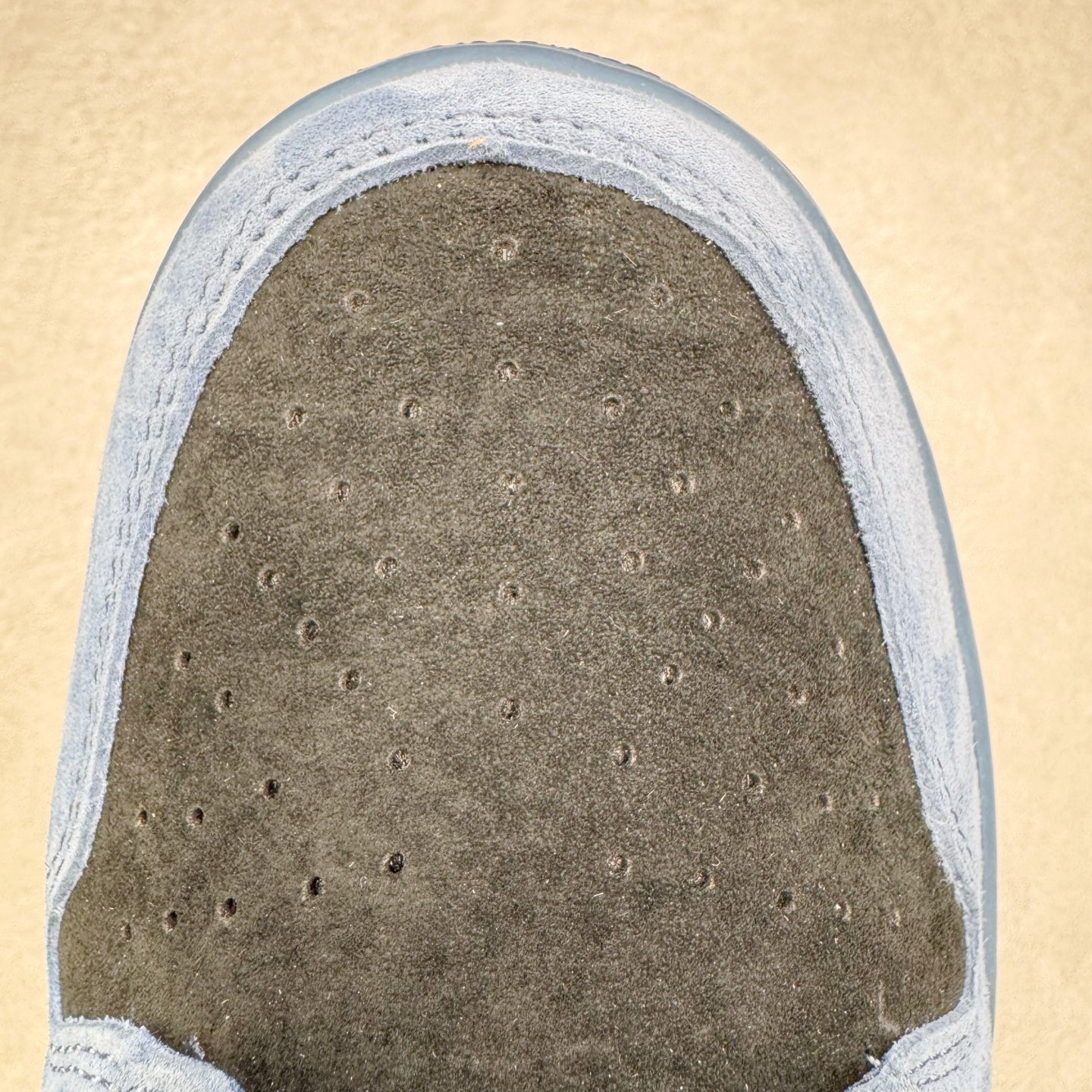 图片[15]-＃纯原 Supreme x Nk Dunk SB Dunk Low 舒适 防滑耐磨低帮板鞋 男女同款 联名美国限定米蓝 HQ8487-400 独家原厂航空铝磨具打磨大底 鞋头坡度极致还原 原盒原配 圈内天花板工艺 原厂冲刀 超高清洁度 全鞋零毛边皮料切割 全套原楦原模倾力打造完美版型 采用原厂百宏鞋带以及原厂百宏织唛舌标 内标可供原厂几率过验 原厂中底布黄色点胶 原厂中底布拉帮走线遵循公司‼️尺码：36 36.5 37.5 38 38.5 39 40 40.5 41 42 42.5 43 44 44.5 45 46 47.5-选品中心