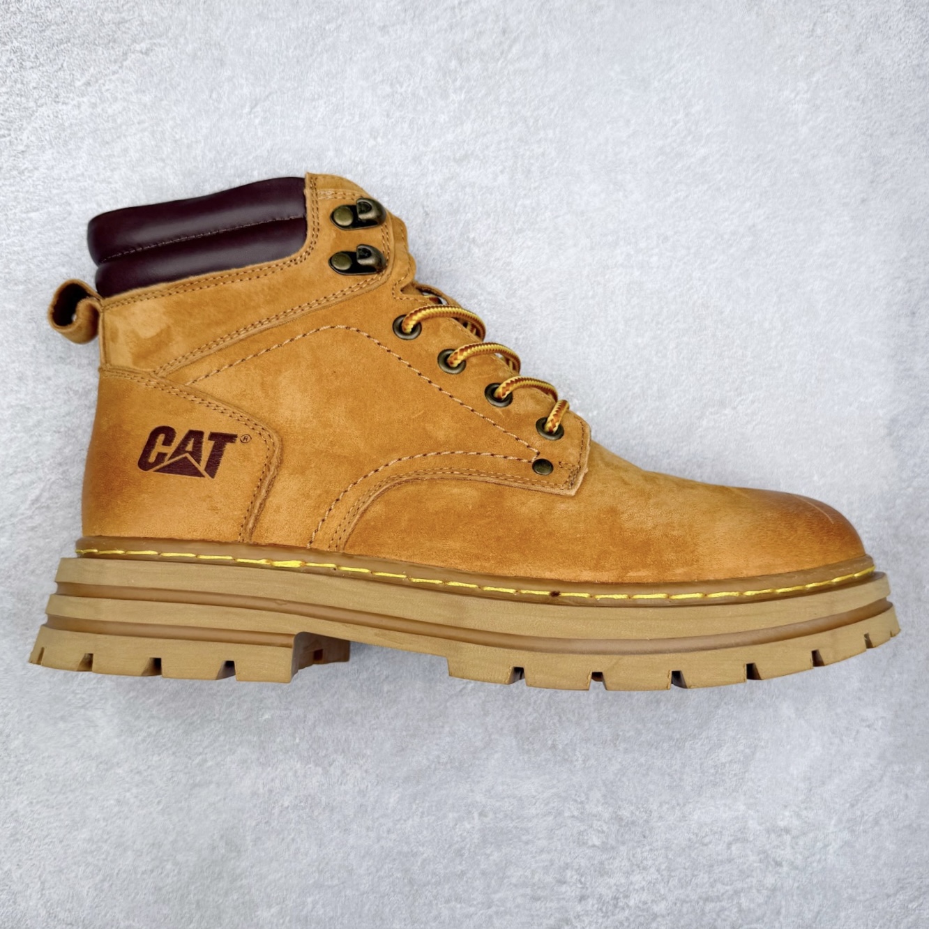 CAT卡特 户外工装轻底休闲马丁靴大黄靴系列 广东大厂品质 全新工艺升级 全鞋真牛皮材料 大底到五金都是代工厂原材料制作 同原版固特异永不开胶工艺 好货不杀猪 首单质量严格把控 全网独家首发 品质毋庸置疑 全套官网统一包装 今年冬季防寒户外专用 日常随意搭配 尺码：39 40 41 42 43 44（皮鞋码）-选品中心